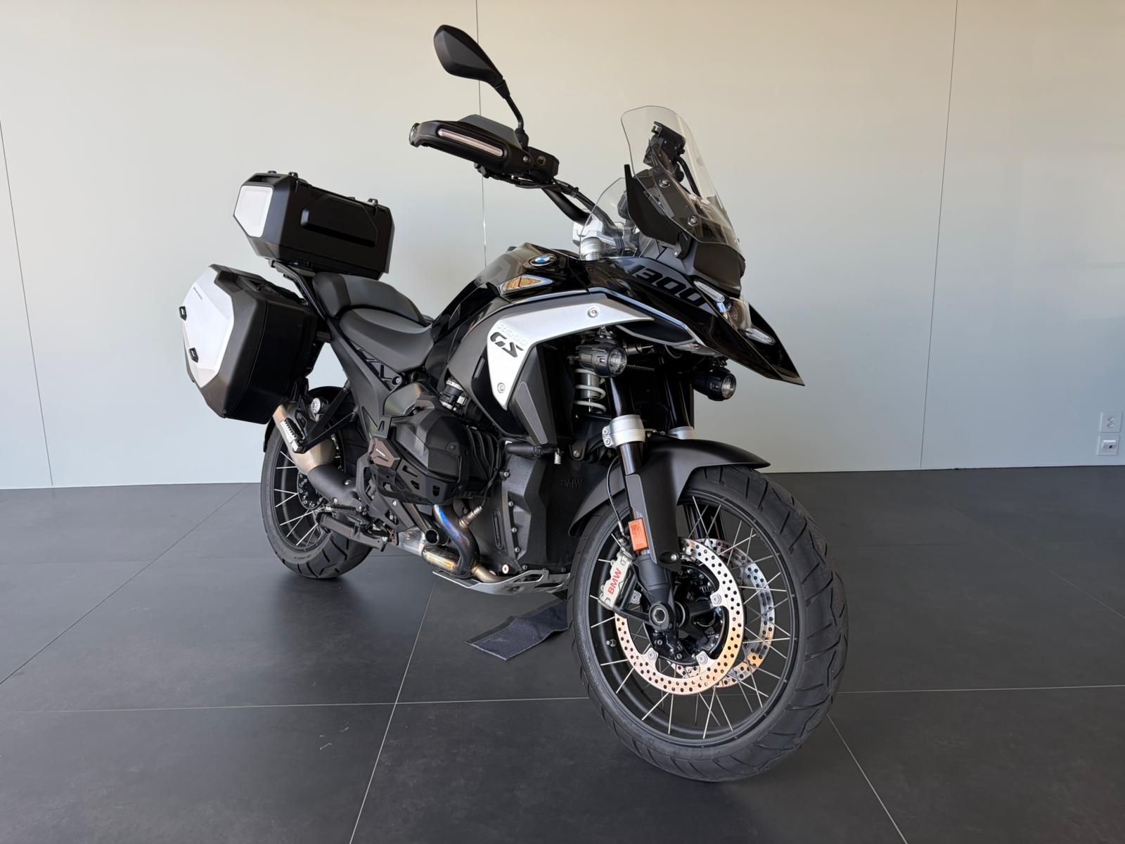 BMW R 1300 GS-image-2