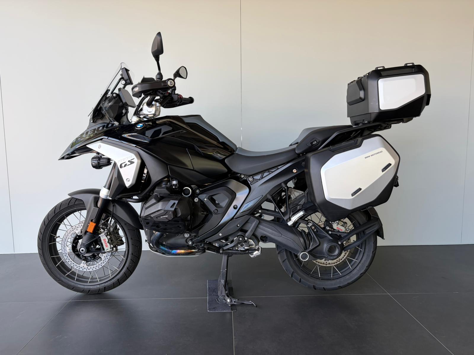 BMW R 1300 GS-image-0