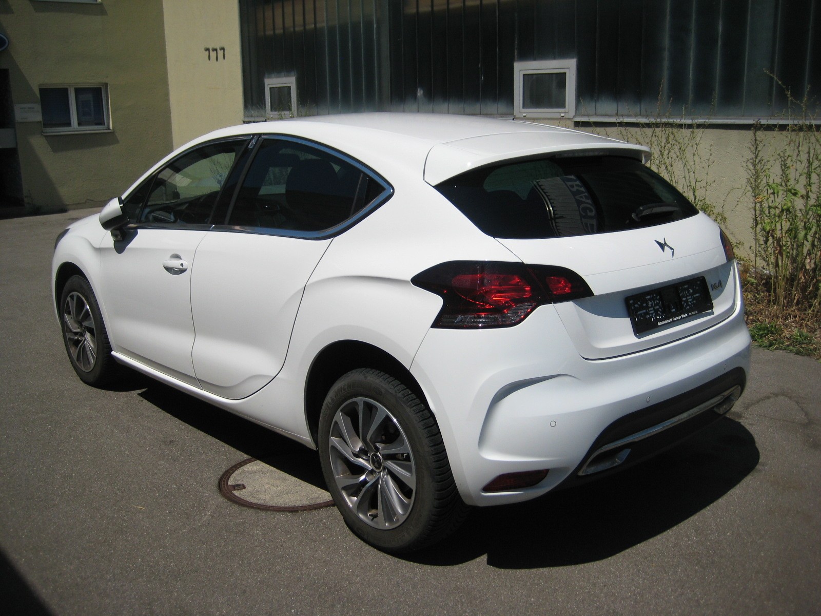 DS AUTOMOBILES DS4 1.2 Pure Tech SO Chic-image-2