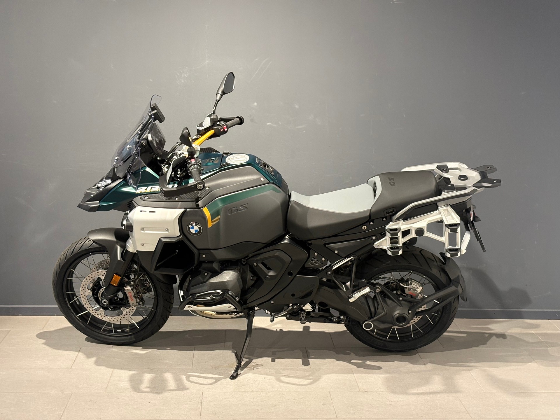 BMW R 1300 GS Adventure-image-3