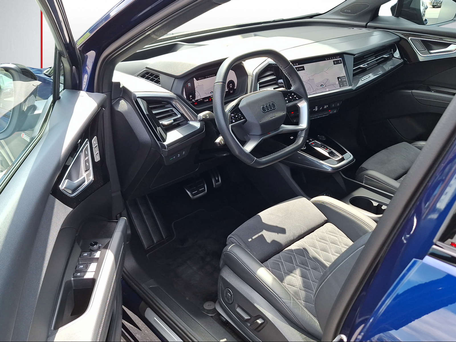 AUDI Q4 Sportback e-tron 45 Attraction quattro-image-5