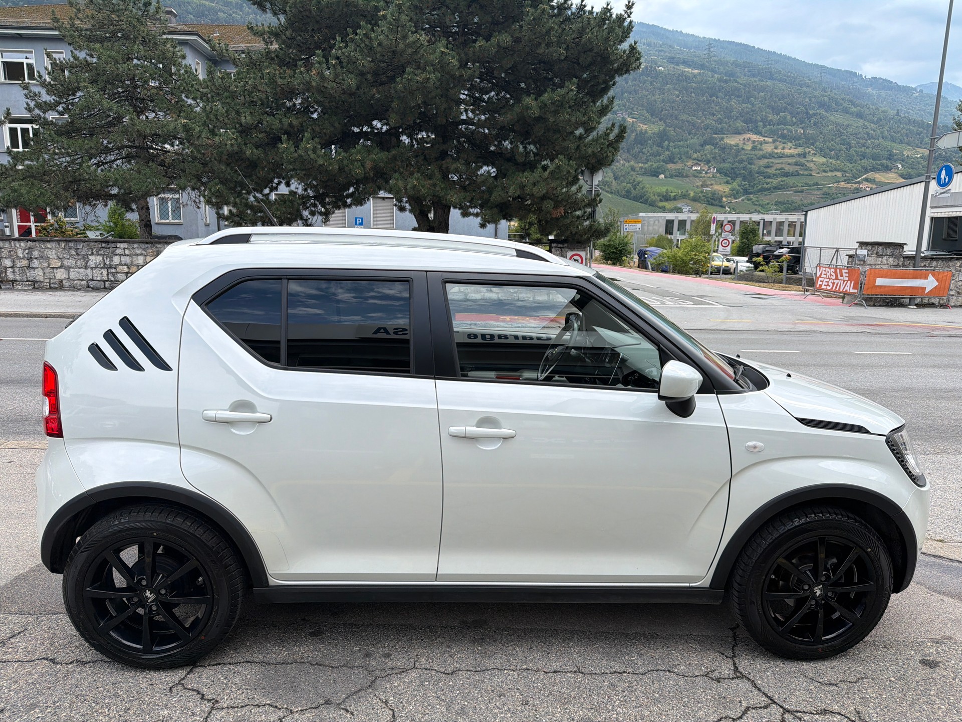 SUZUKI Ignis 1.2i Compact Top 4x4-showroom-element-3