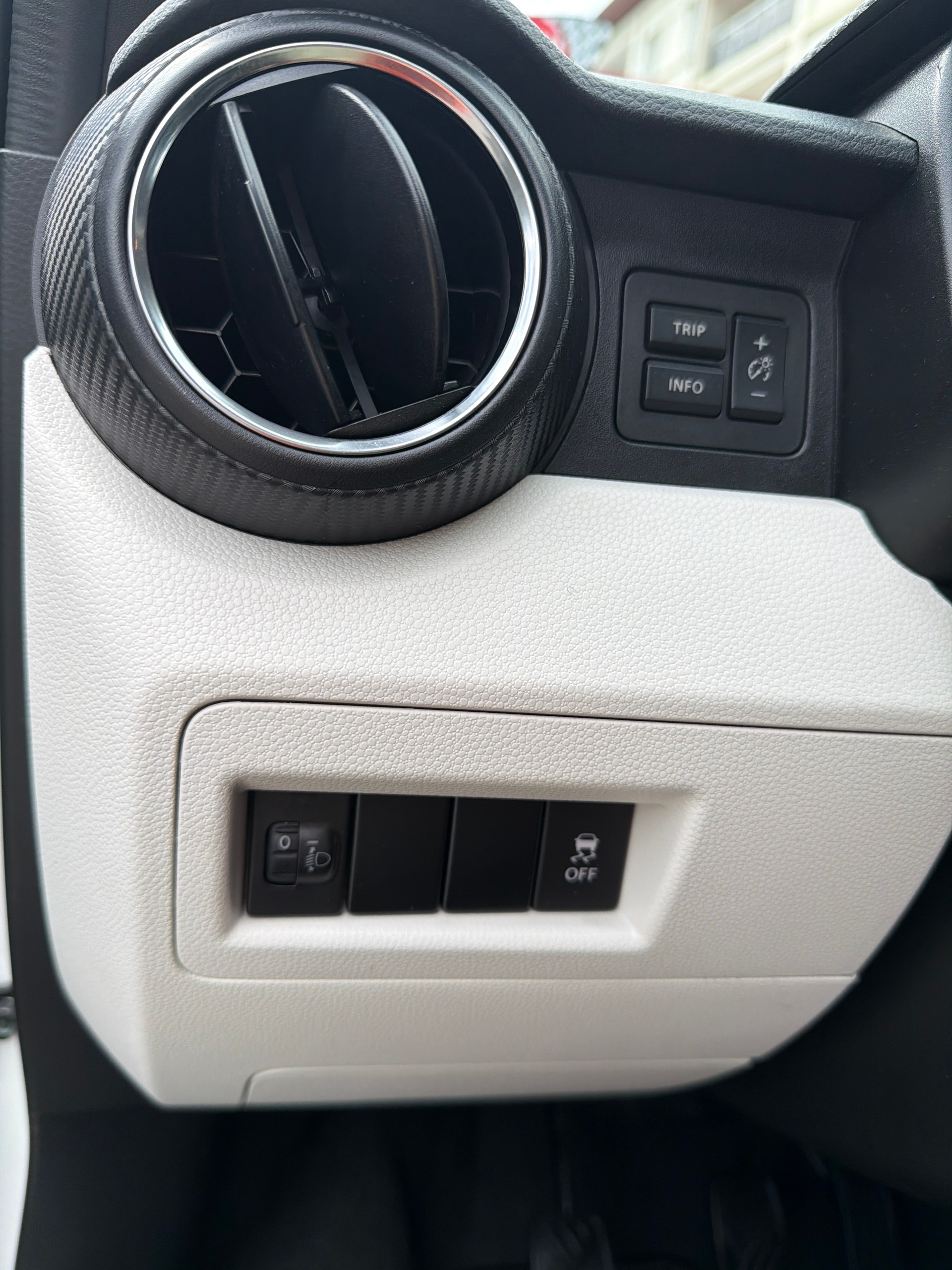 SUZUKI Ignis 1.2i Compact Top 4x4-image-13