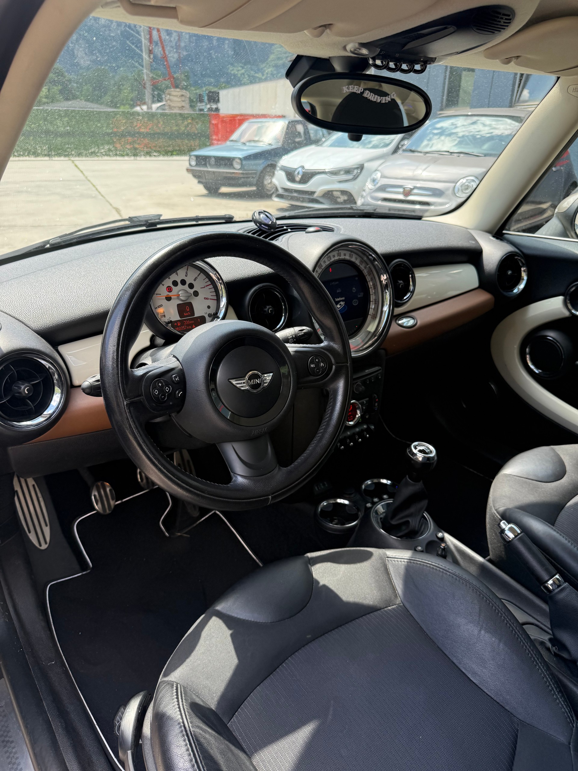 MINI Cooper S-image-6
