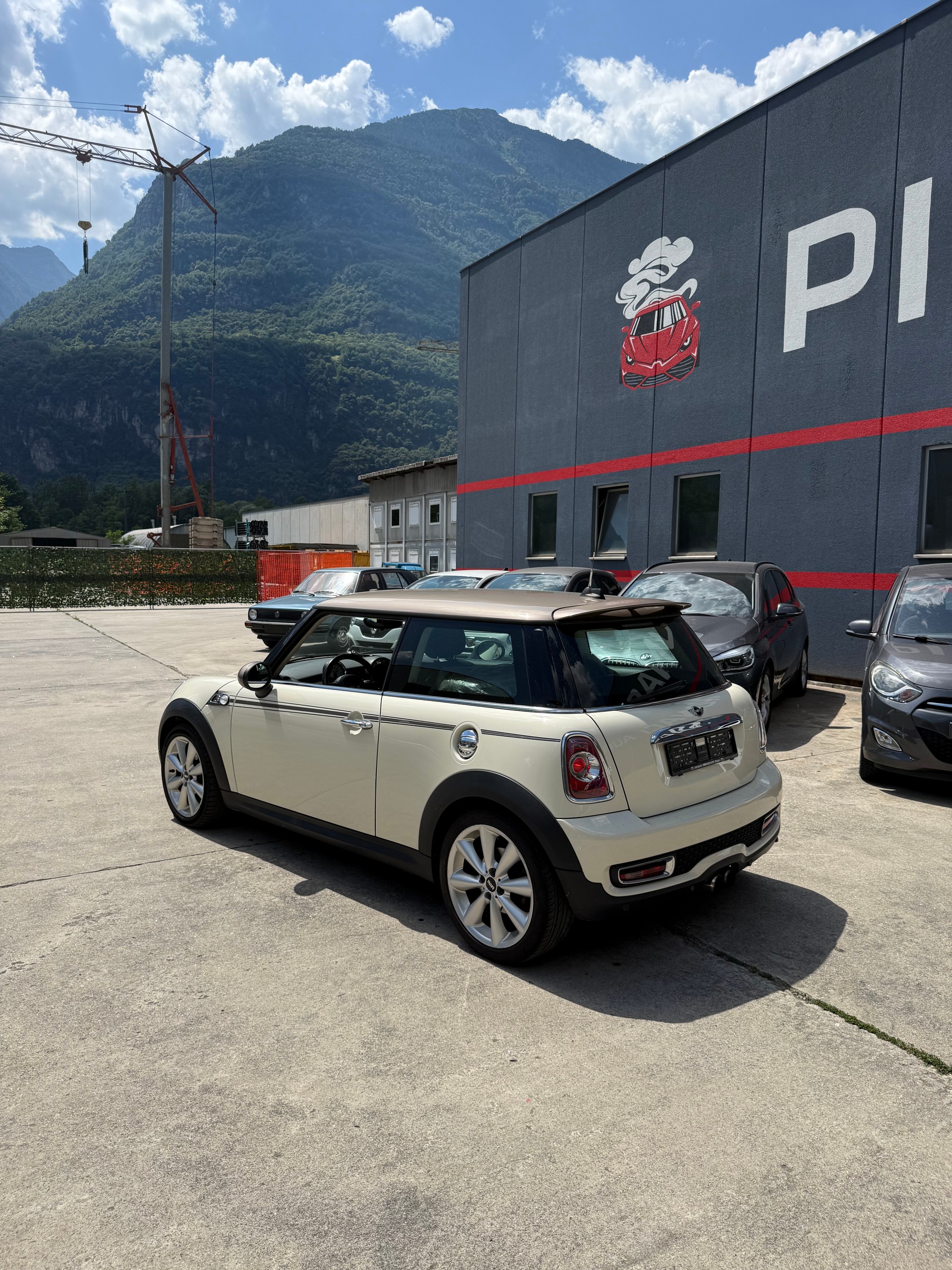 MINI Cooper S-image-2