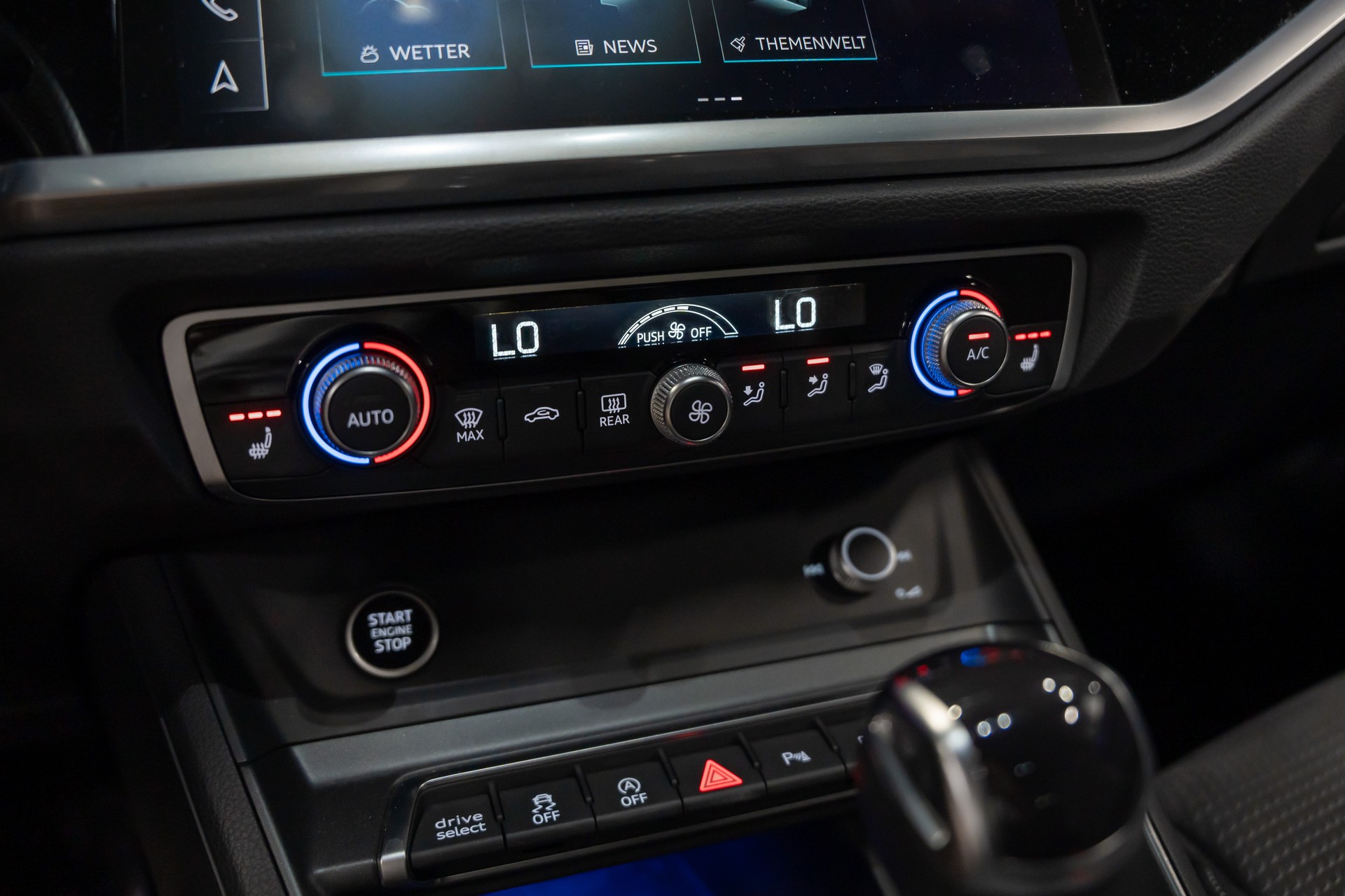AUDI Q3 Sportback 40 TFSI S line quattro S-tronic / Schiebedach / CH Auto / Sitzheizung / Rückfahrkamera-image-14