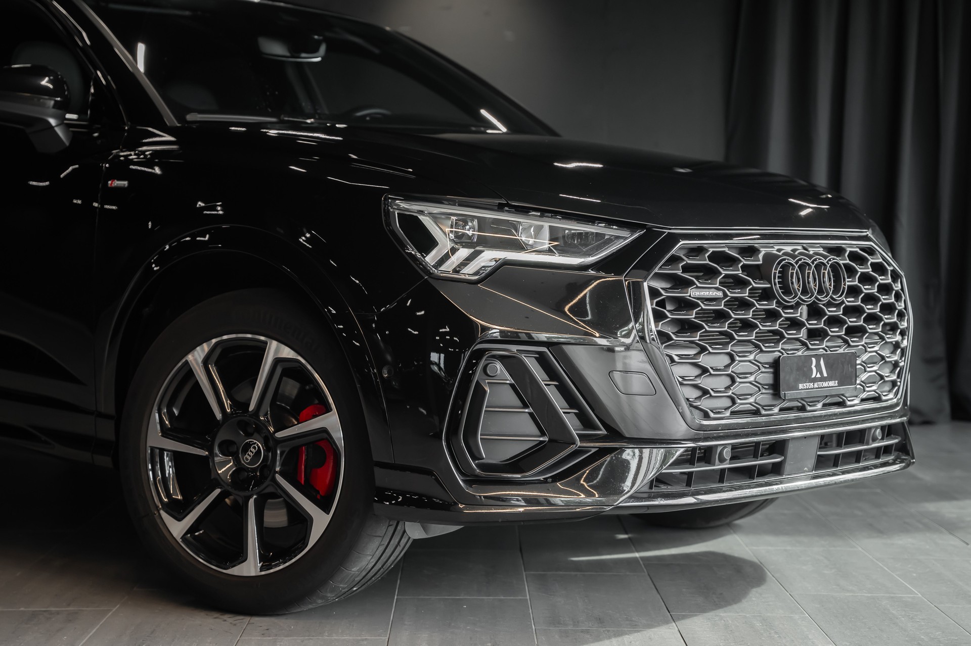 AUDI Q3 Sportback 40 TFSI S line quattro S-tronic / Schiebedach / CH Auto / Sitzheizung / Rückfahrkamera-image-1
