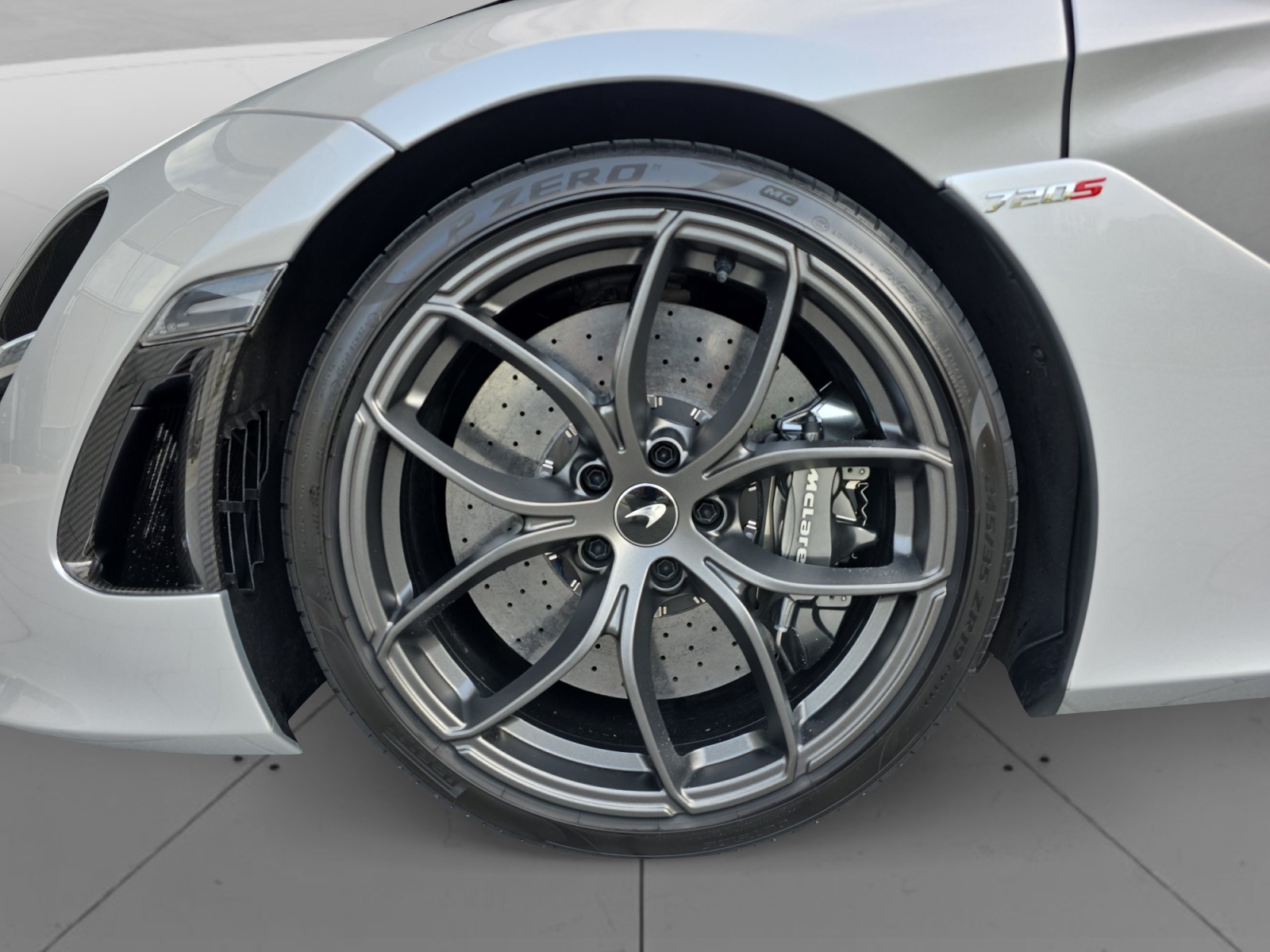 McLAREN 720S Spider Luxury 4.0 V8 SSG-image-8