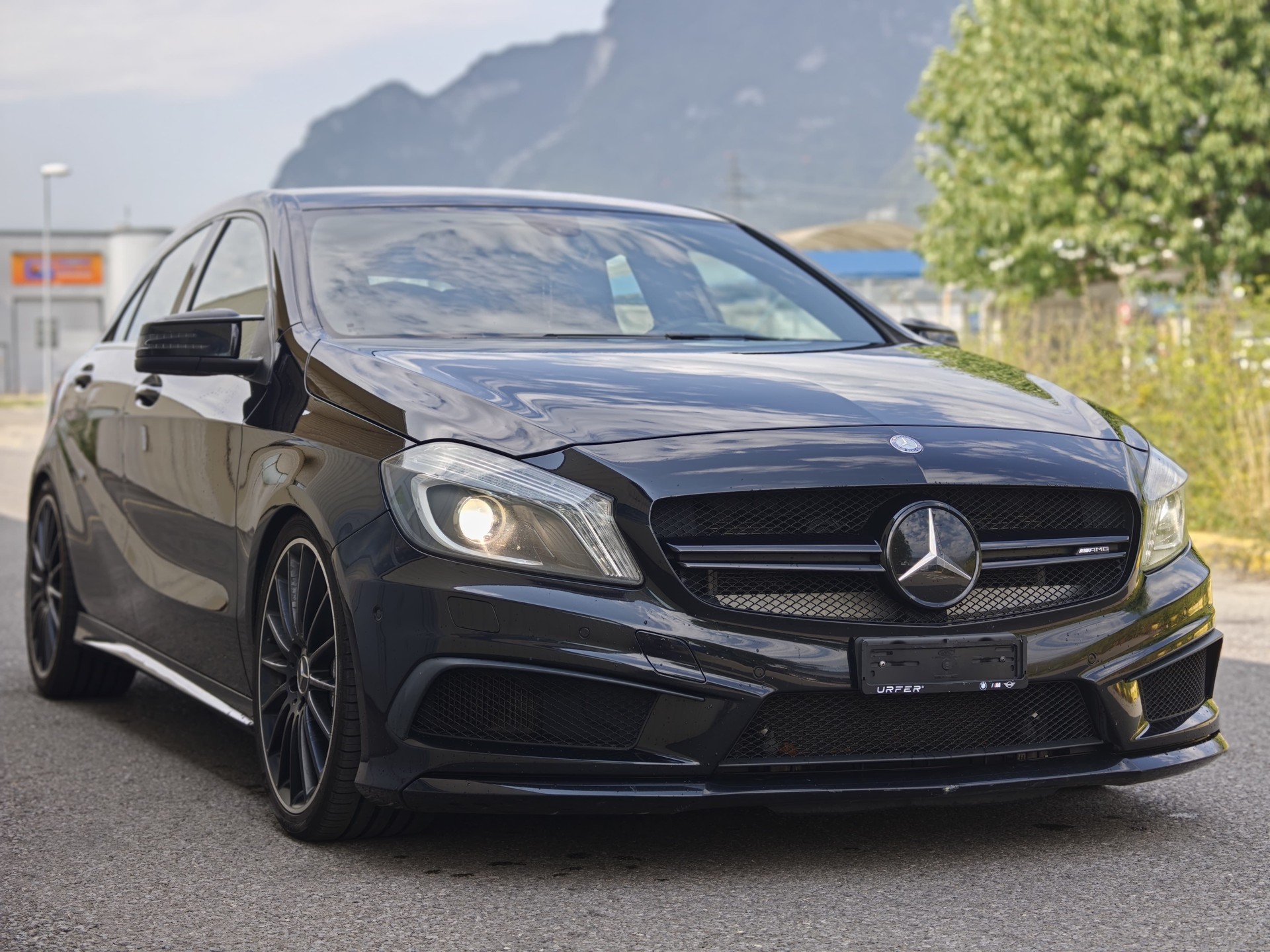 MERCEDES-BENZ A 45 AMG 4Matic Speedshift 7G-DCT-showroom-element-2