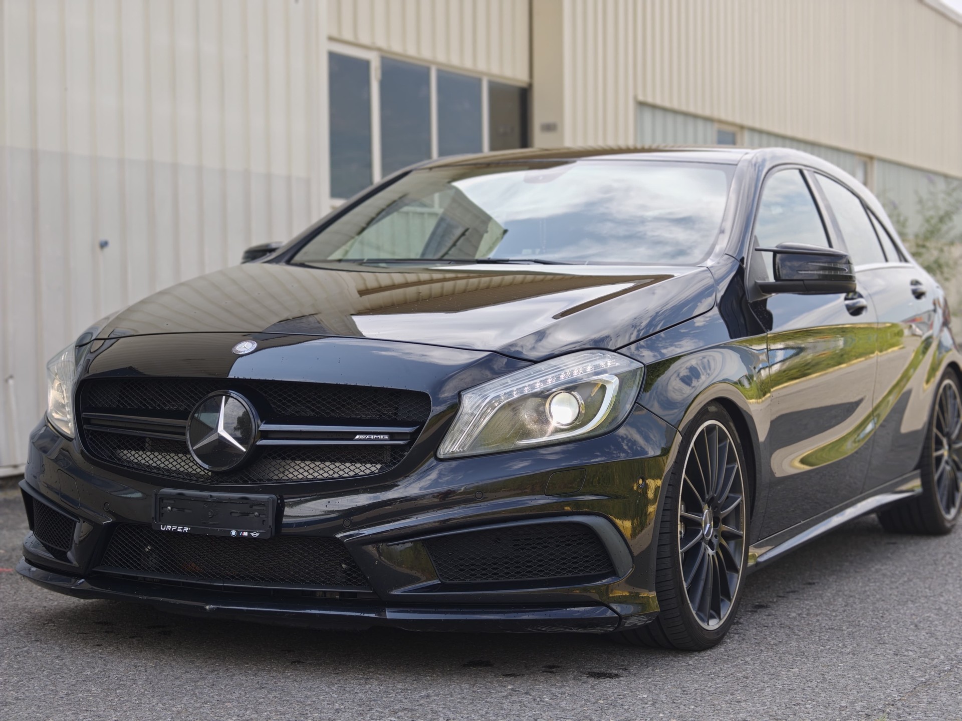 MERCEDES-BENZ A 45 AMG 4Matic Speedshift 7G-DCT-showroom-element-1