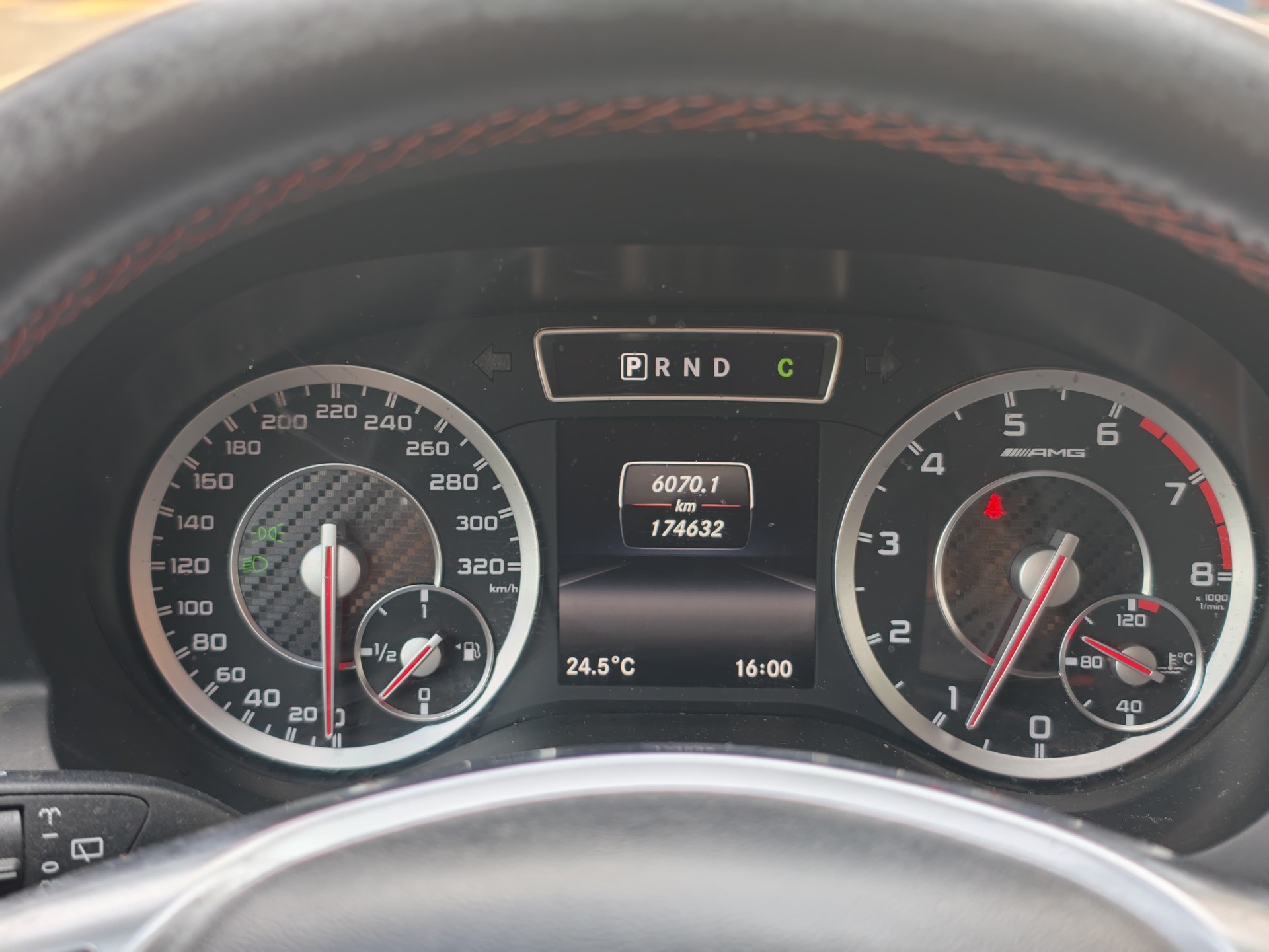MERCEDES-BENZ A 45 AMG 4Matic Speedshift 7G-DCT-image-10