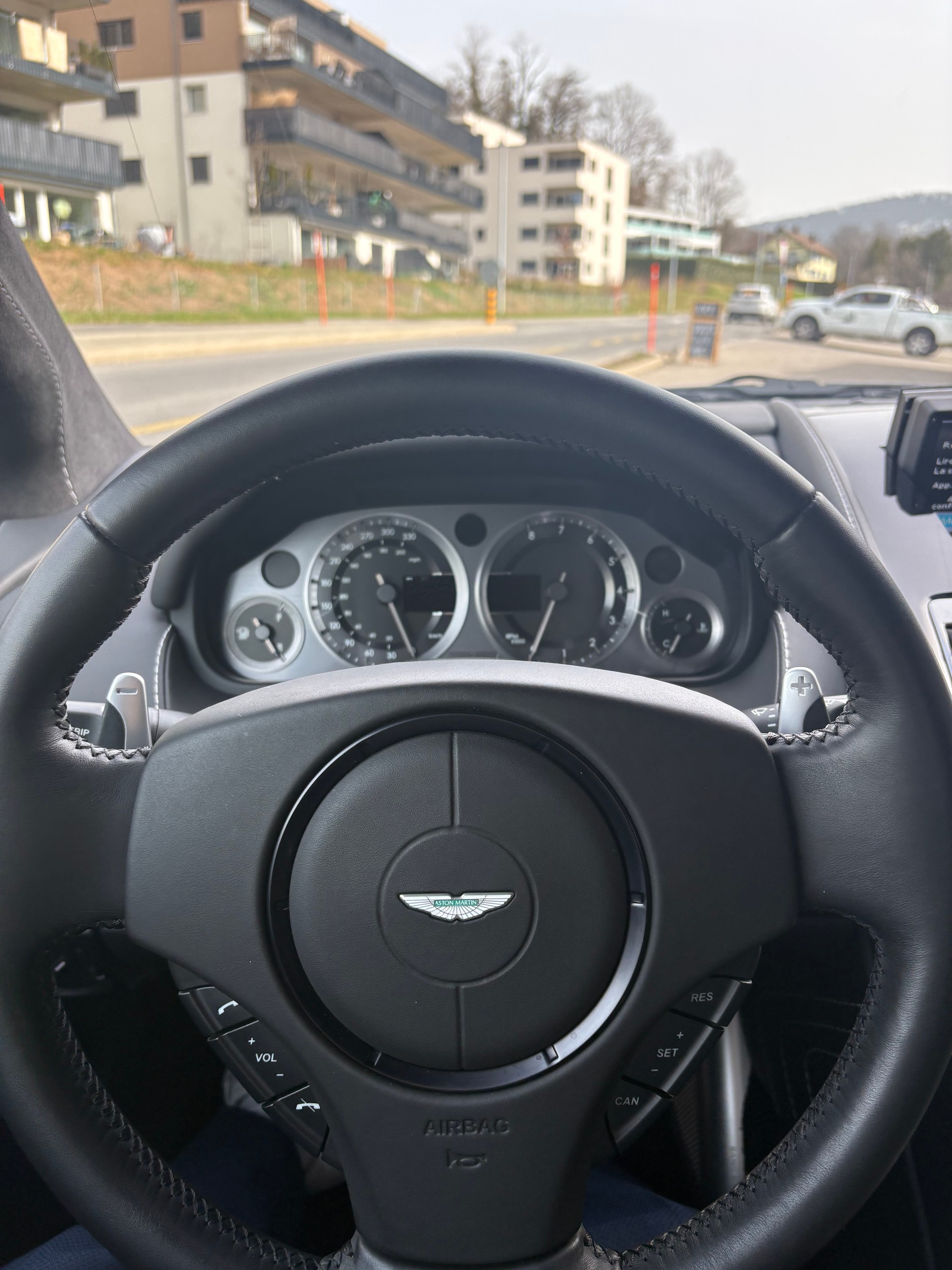 ASTON MARTIN Vantage S 4.7 Sportshift II-image-1