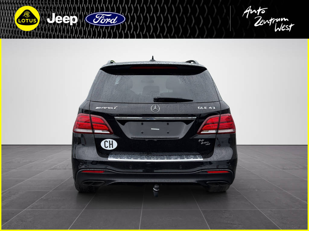 MERCEDES-BENZ GLE 43 AMG-showroom-element-3