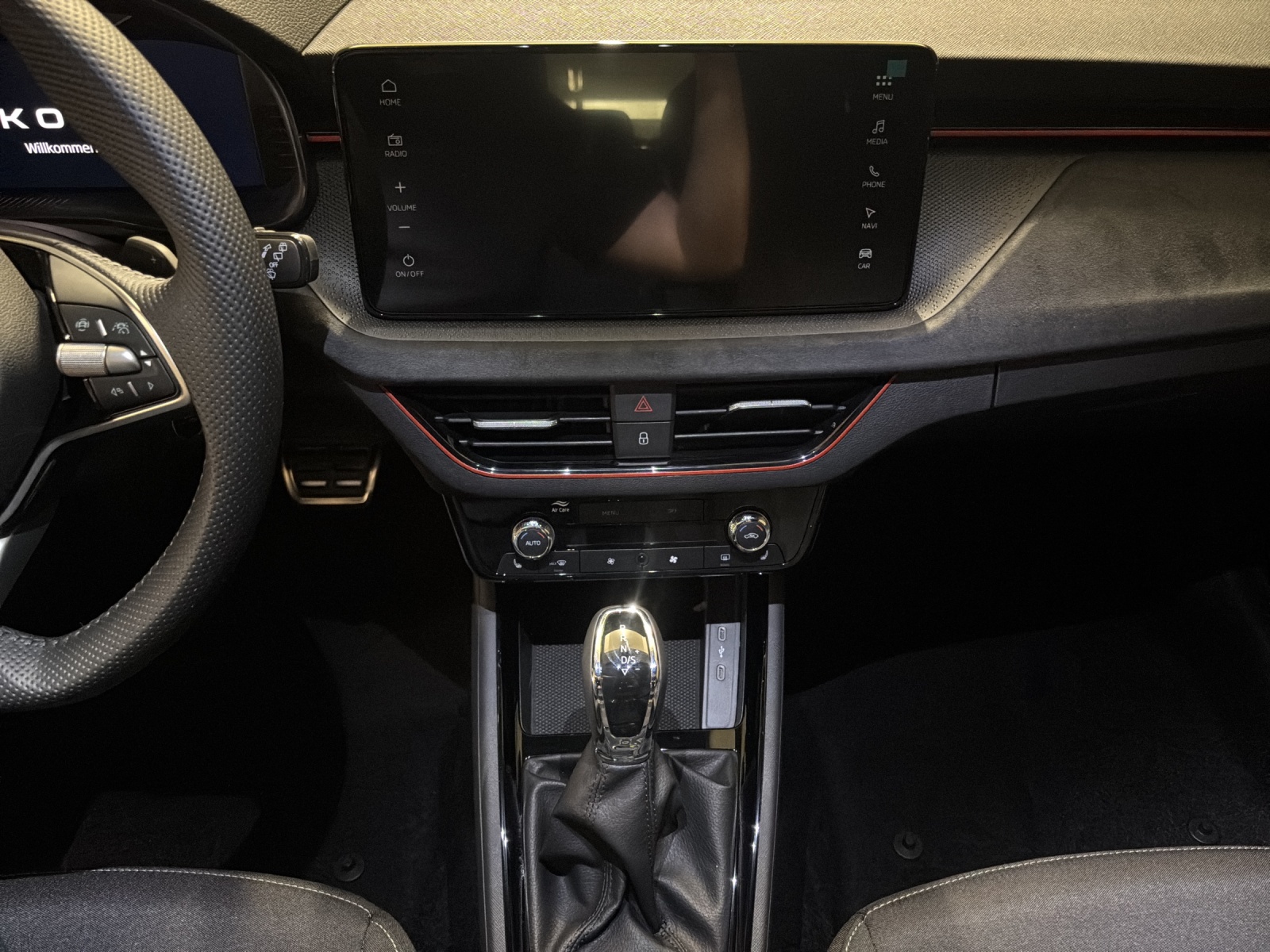 SKODA Kamiq 1.5 TSI Dynamic DSG-image-10