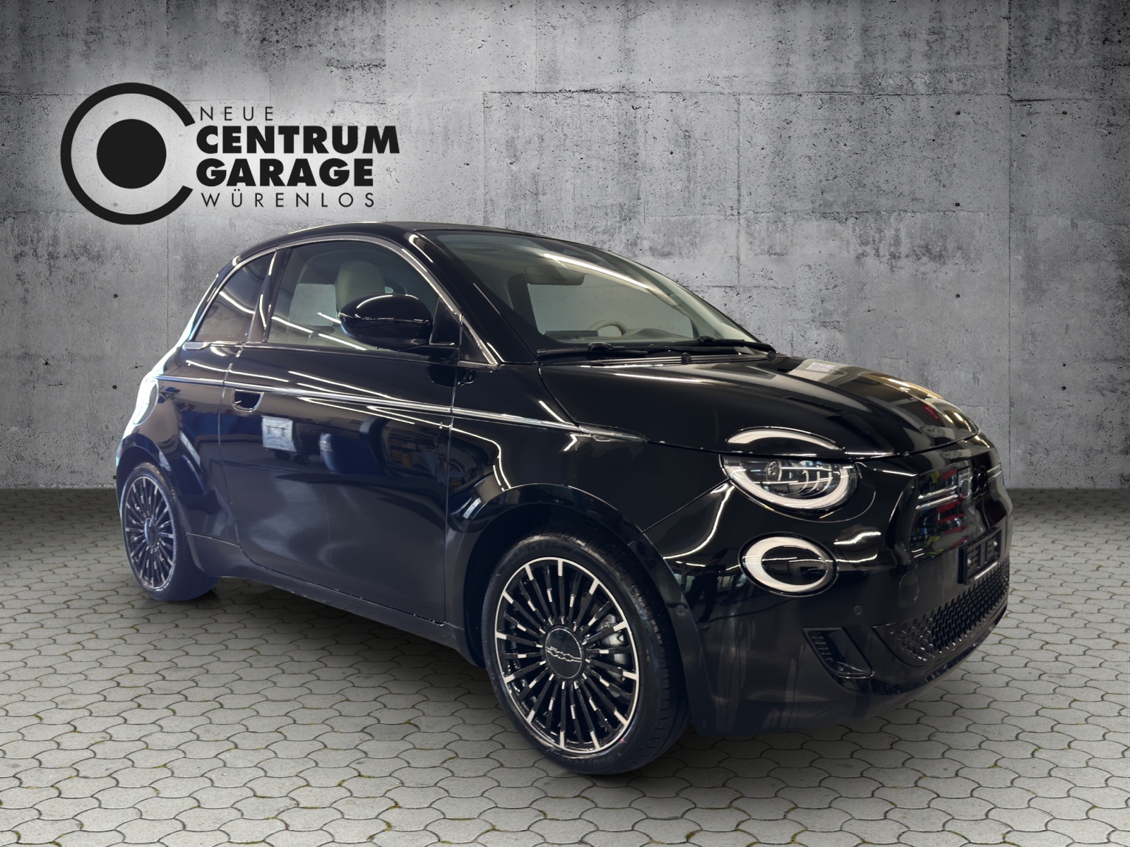 FIAT 500 electric 42kWh La Prima-showroom-element-1