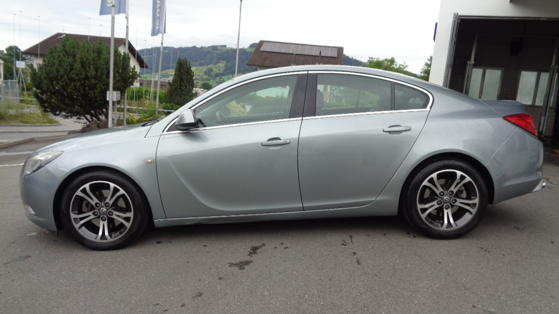 OPEL Insignia 2.0 CDTI Sport Automatic-image-2