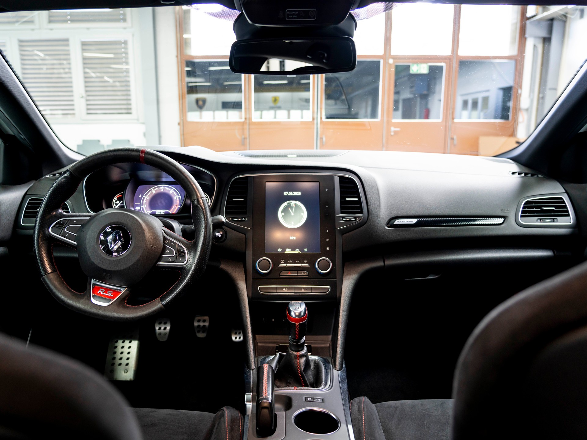 RENAULT Mégane Trophy 300-image-22