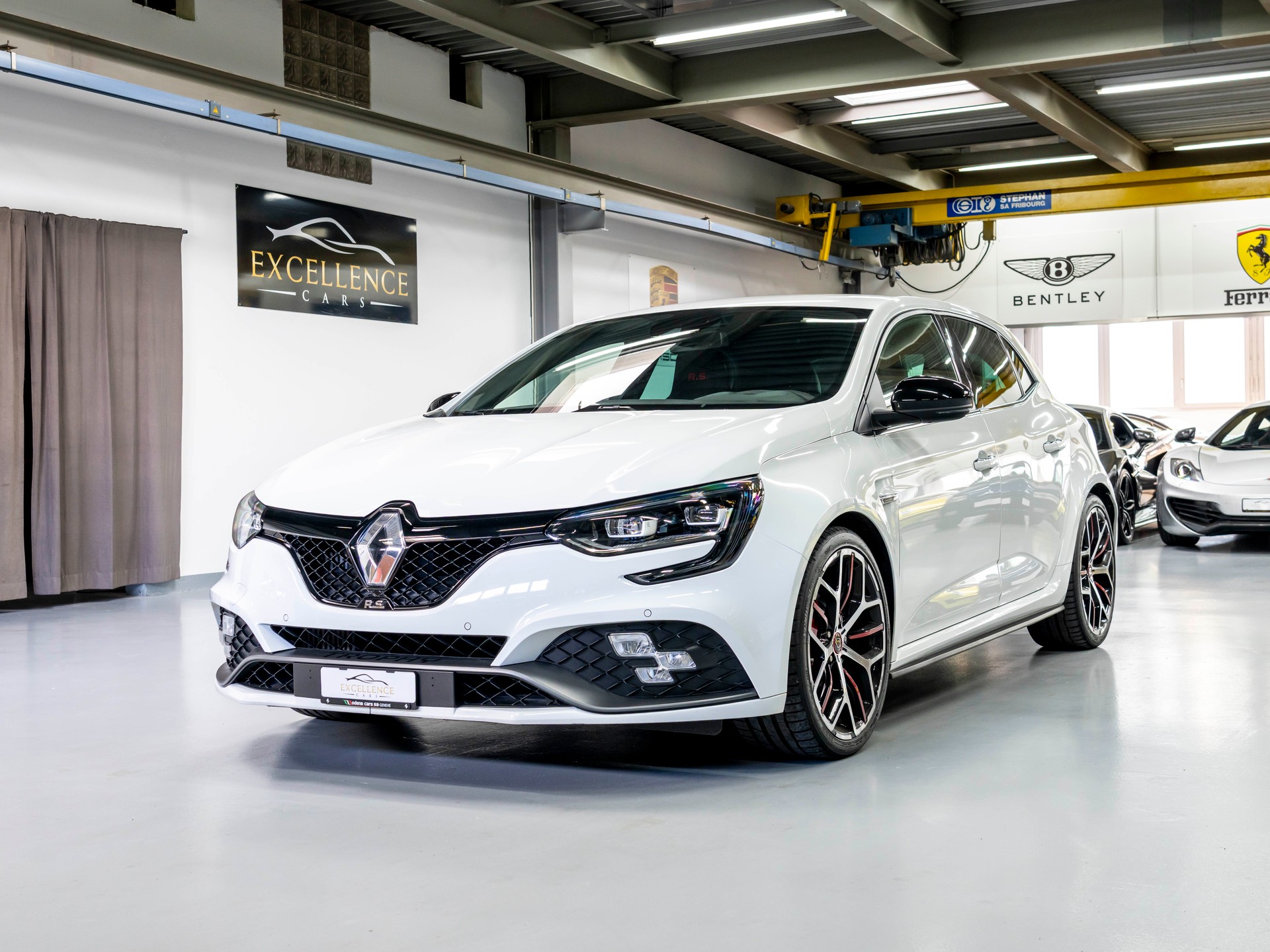 RENAULT Mégane Trophy 300