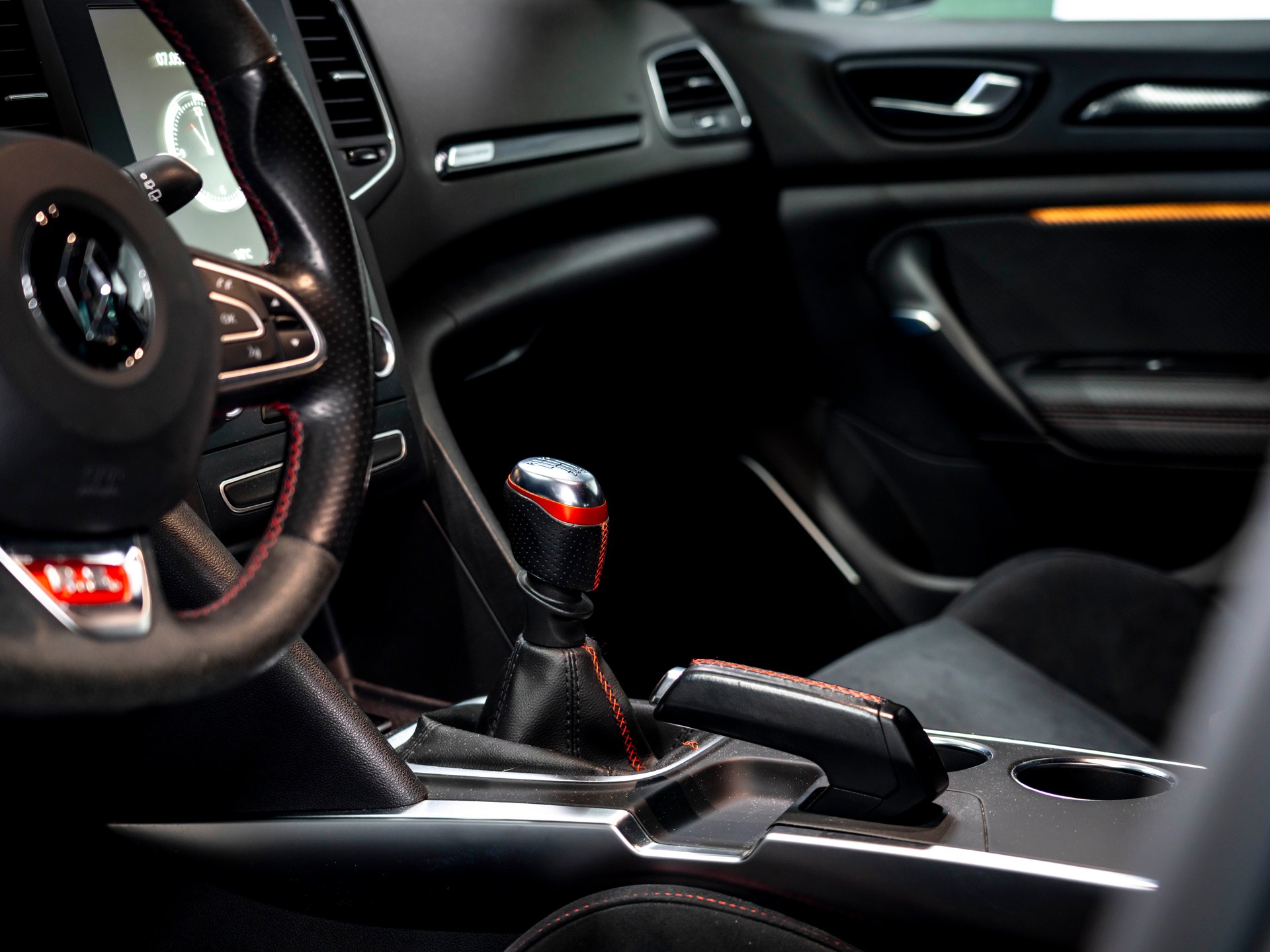 RENAULT Mégane Trophy 300-image-15