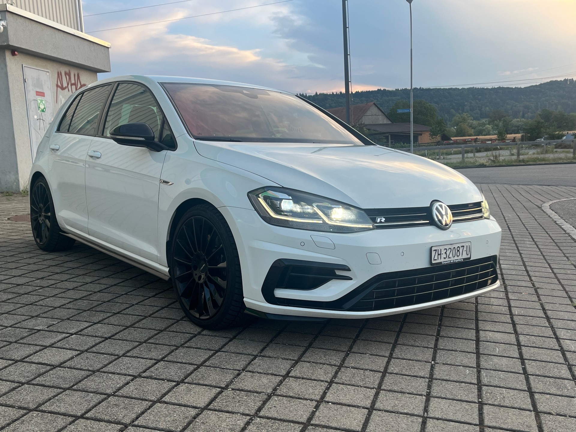 VW Golf 2.0 TSI R 4Motion DSG