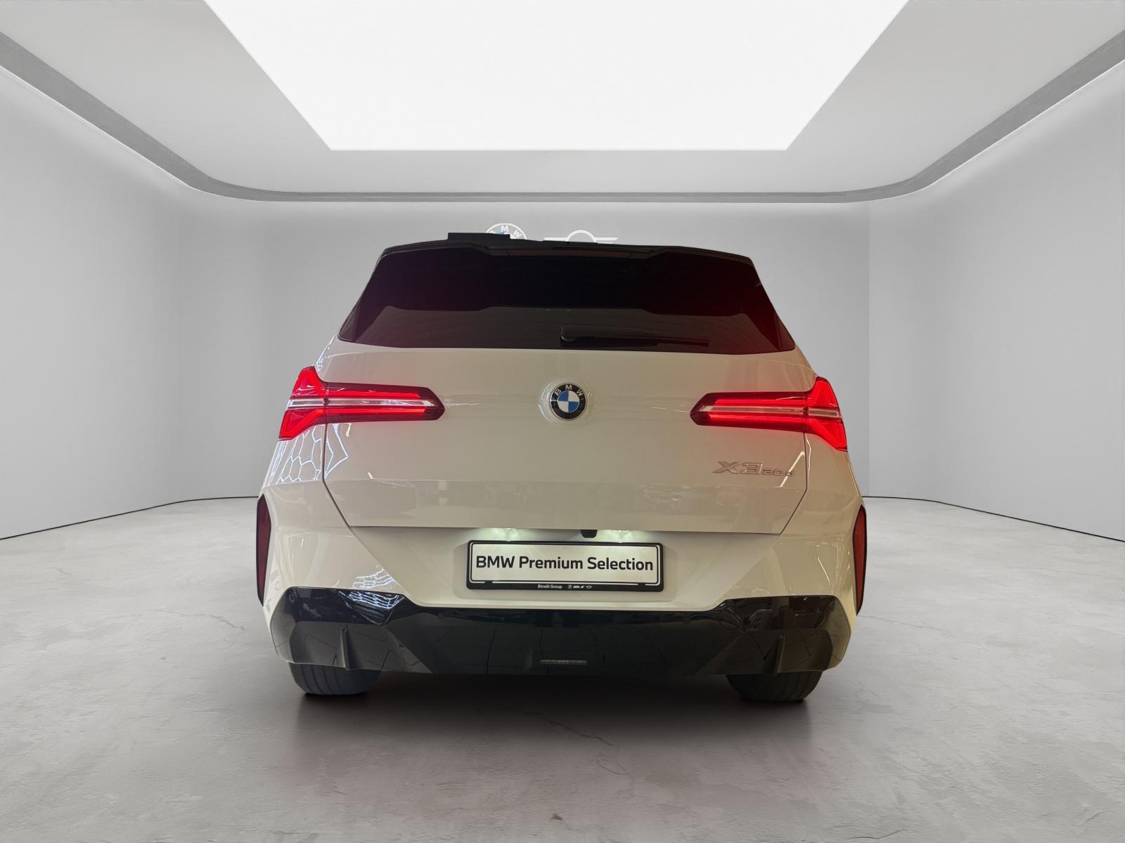 BMW X3 20d xDrive M-SportPaket-showroom-element-3