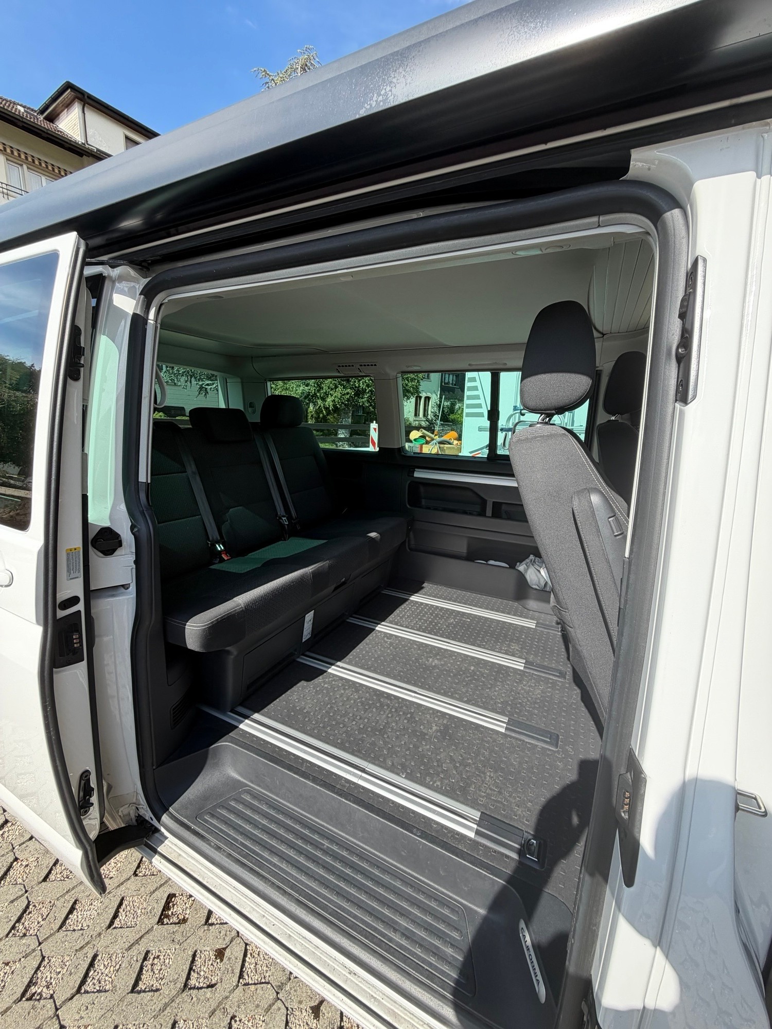 VW 2.0 TDI 150 Beach DSG 4m-image-6