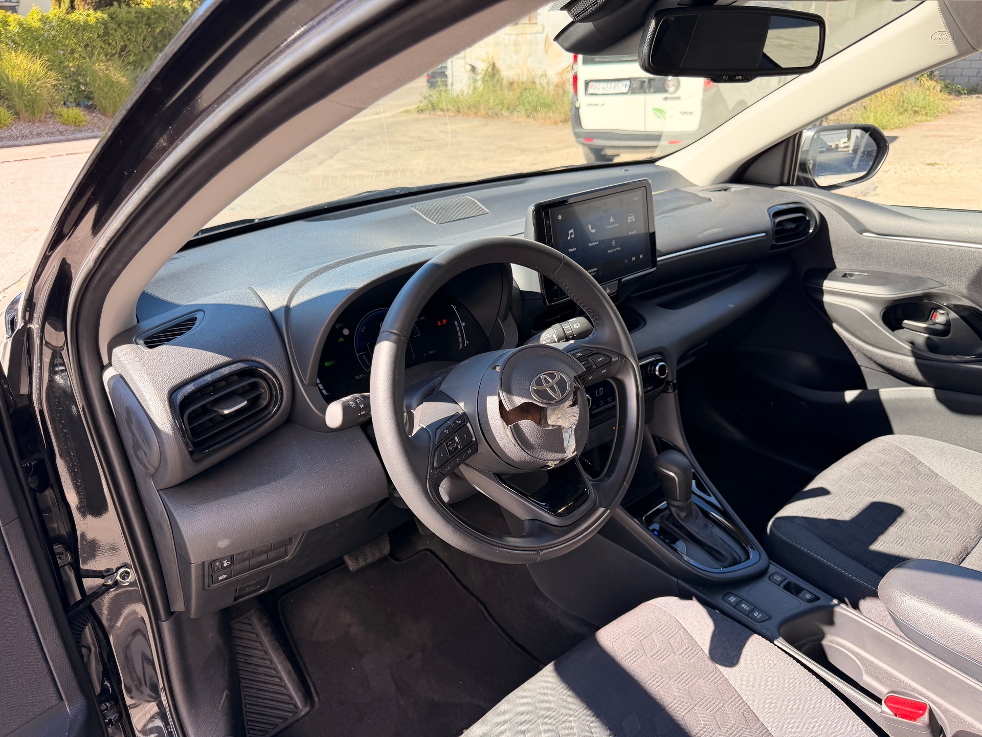 TOYOTA Yaris 1.5 Sport e-CVT-image-7