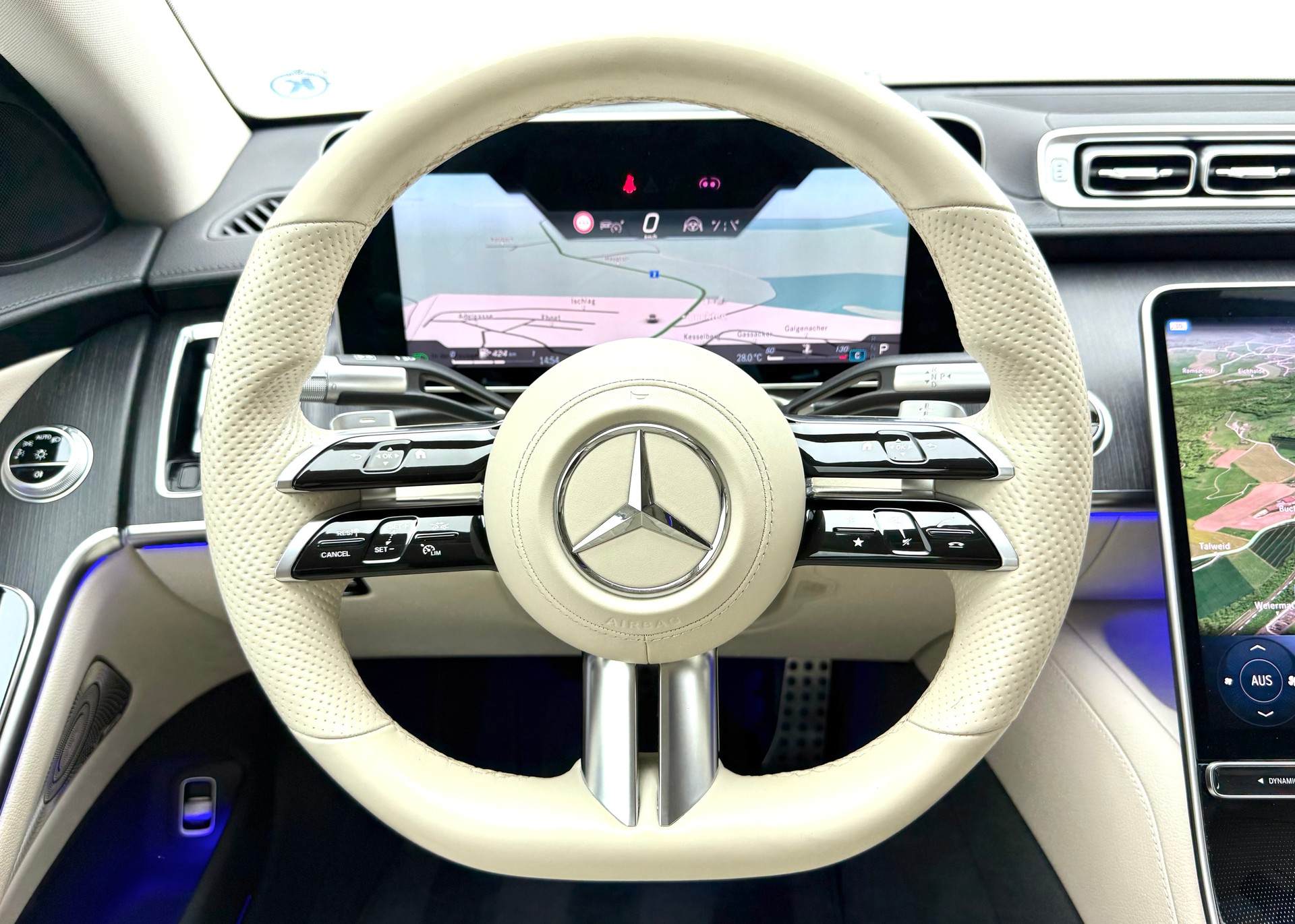 MERCEDES-BENZ S 400 d 4Matic AMG Line 9G-Tronic CH-Fahrzeug-image-8