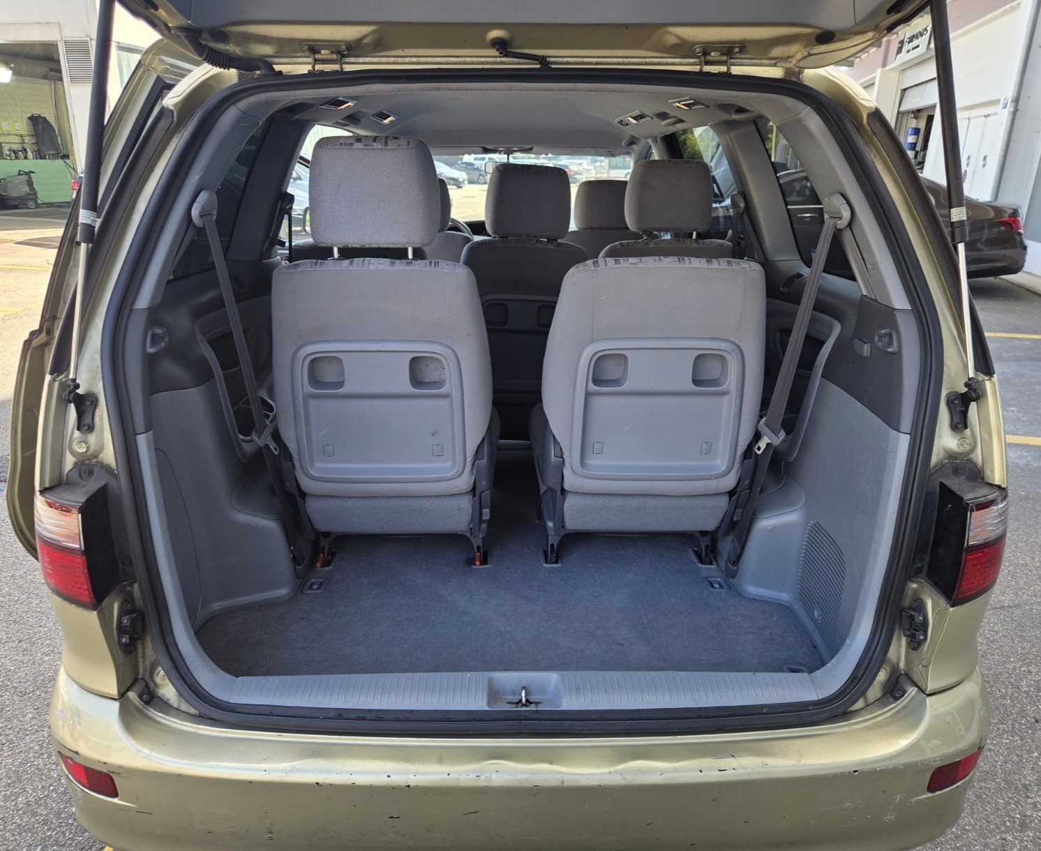 TOYOTA Previa 2.4 Linea Luna-image-10