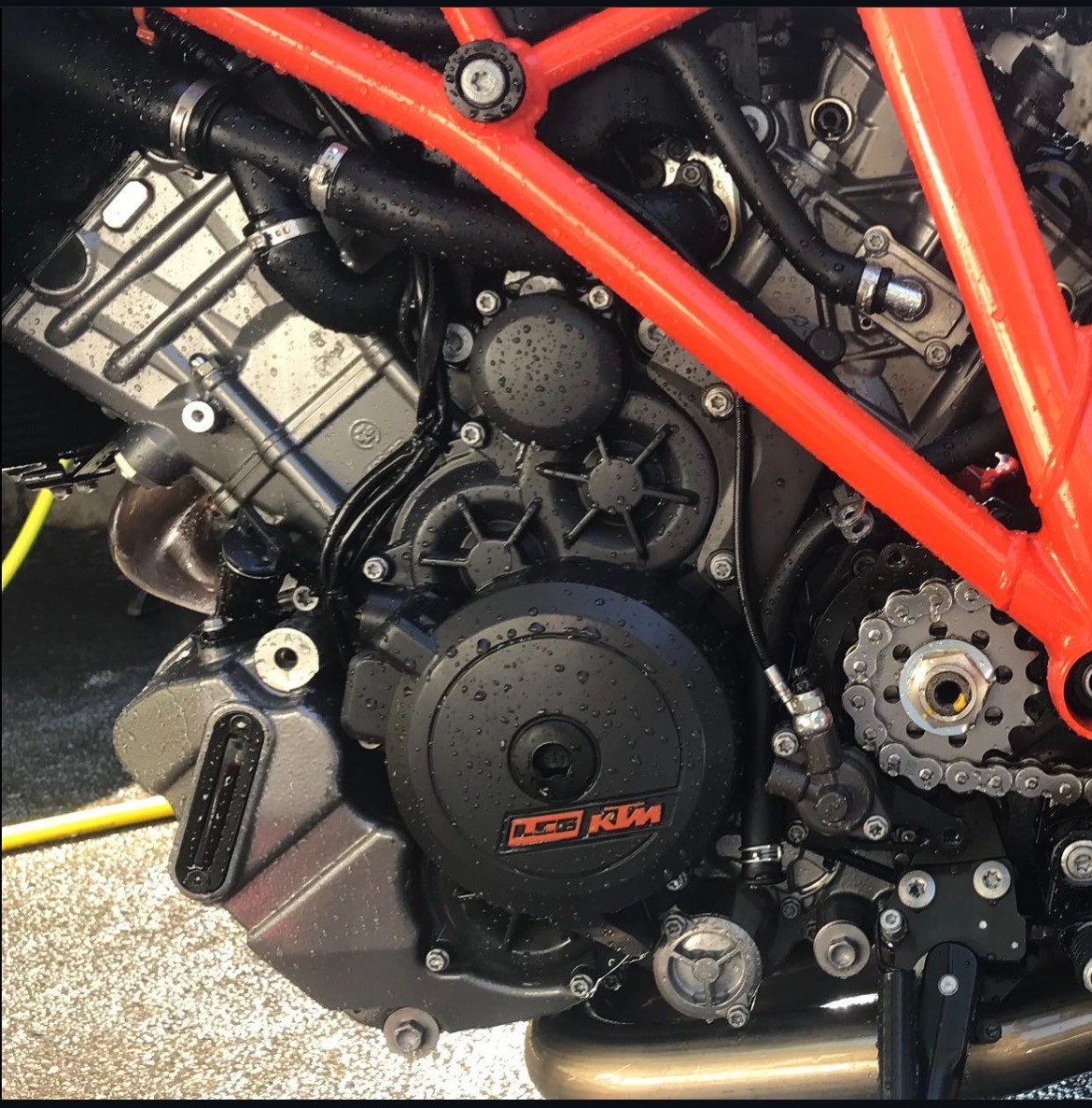 KTM 1290 Super Duke R-image-0
