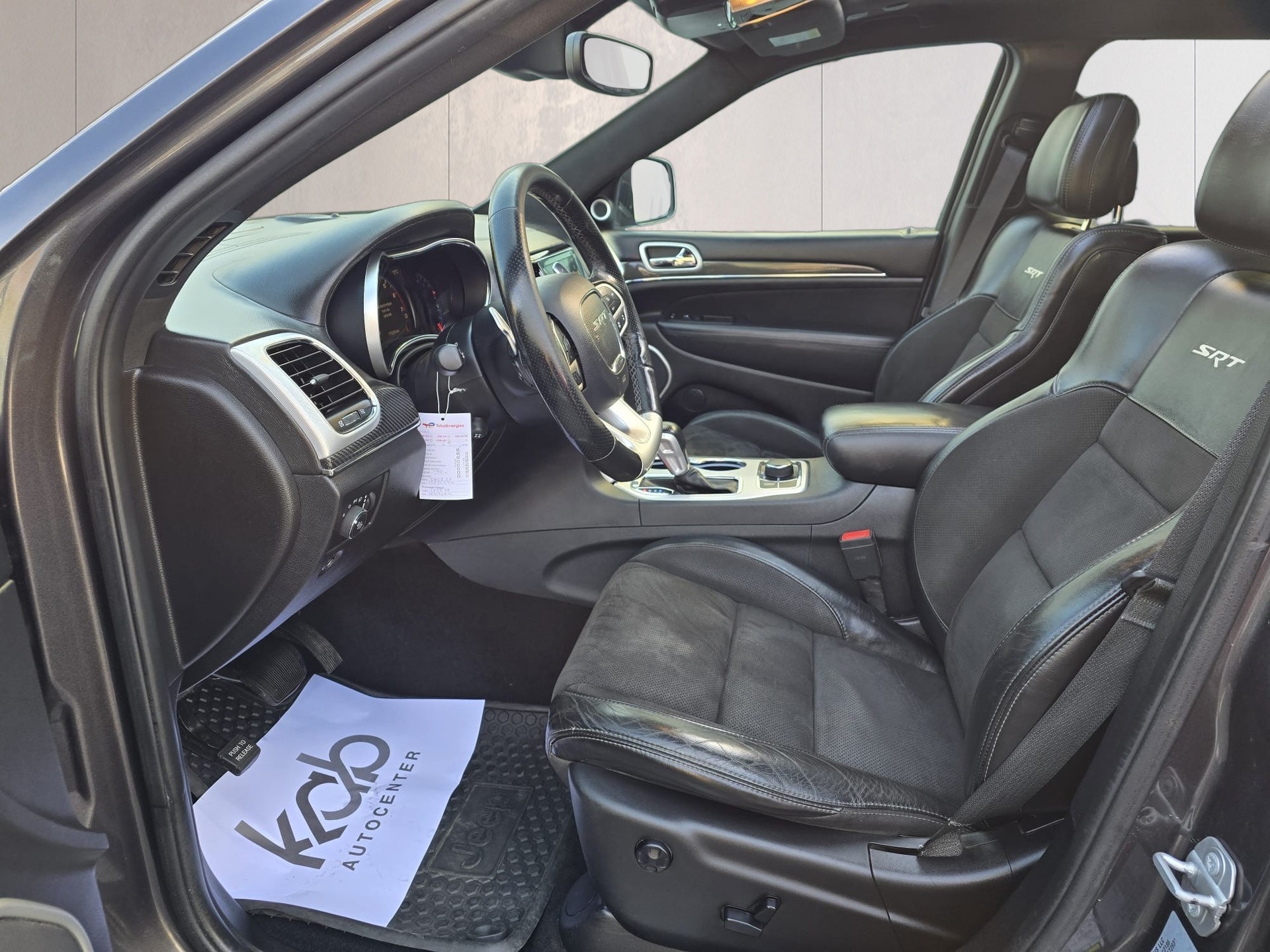 JEEP Grand Cherokee 6.4 V8 HEMI SRT8 Automatic-image-16