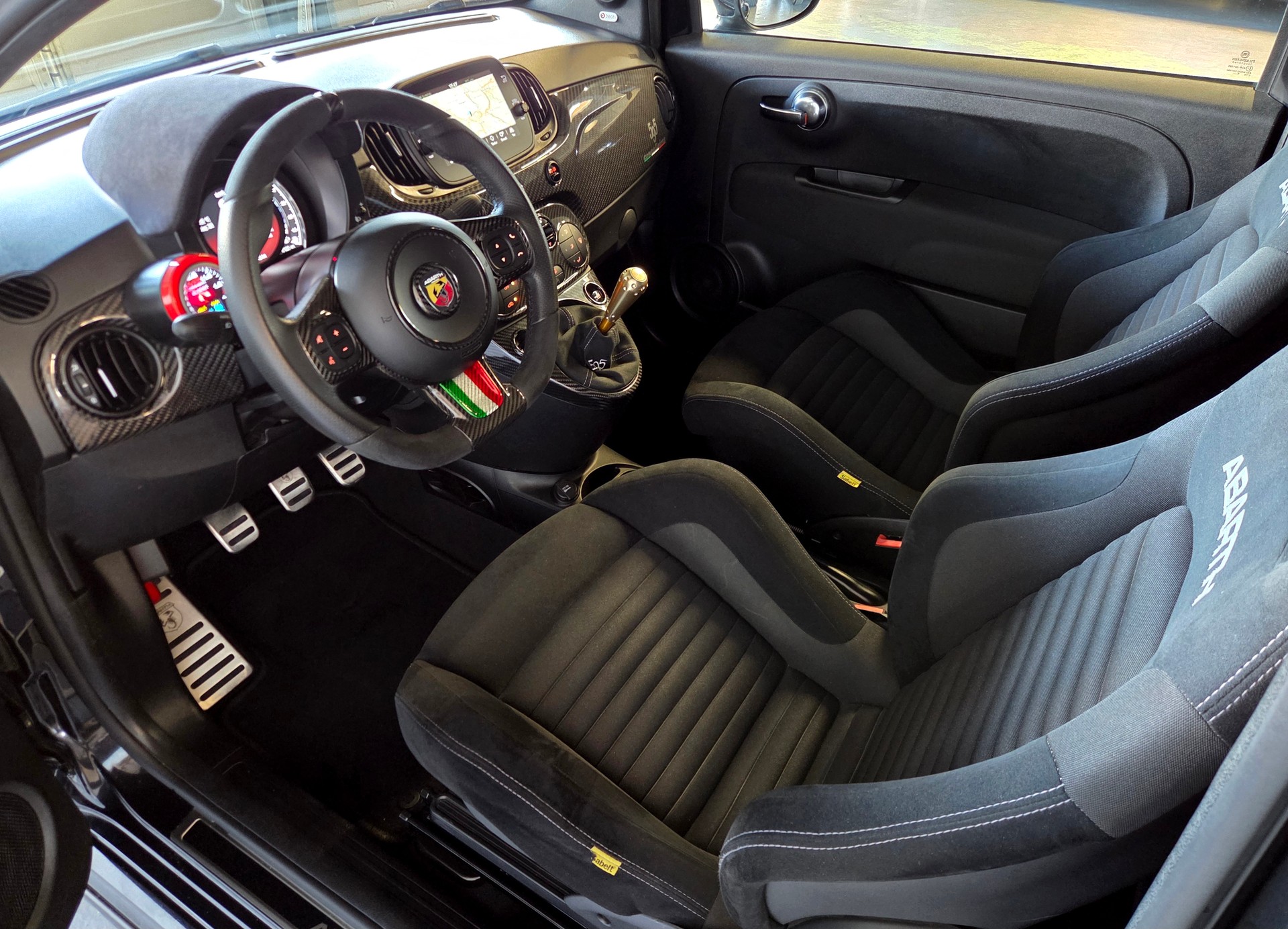 FIAT 595 Abarth 1.4 T-Jet 180 Competizione-image-9