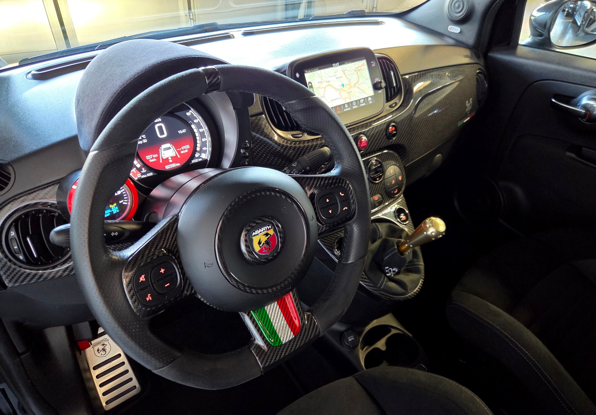 FIAT 595 Abarth 1.4 T-Jet 180 Competizione-image-17