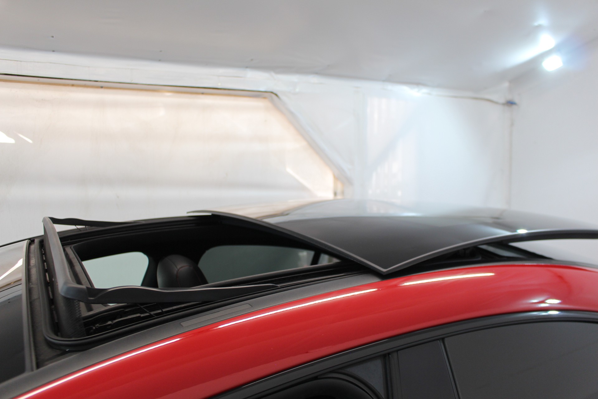 MERCEDES-BENZ CLA 200 d AMG Line-image-23