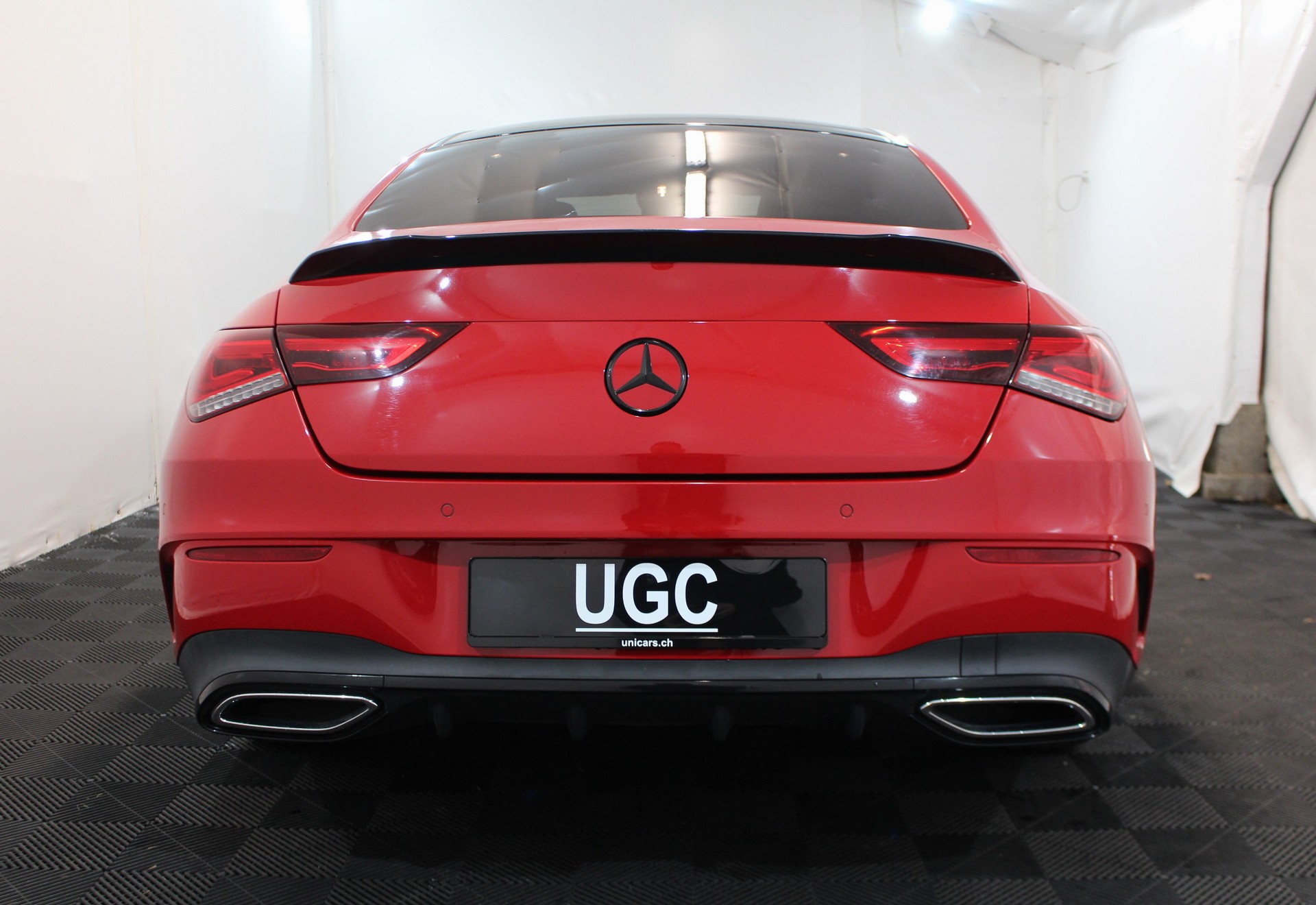 MERCEDES-BENZ CLA 200 d AMG Line-image-4
