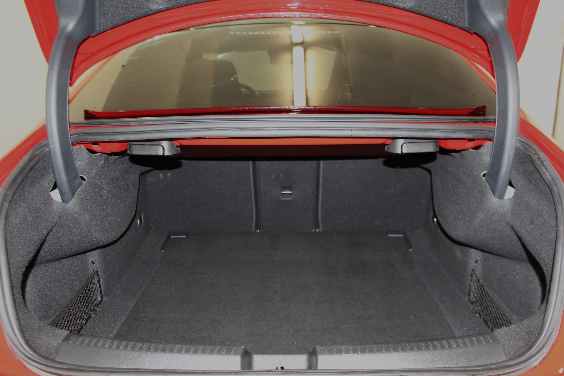 MERCEDES-BENZ CLA 200 d AMG Line-image-8