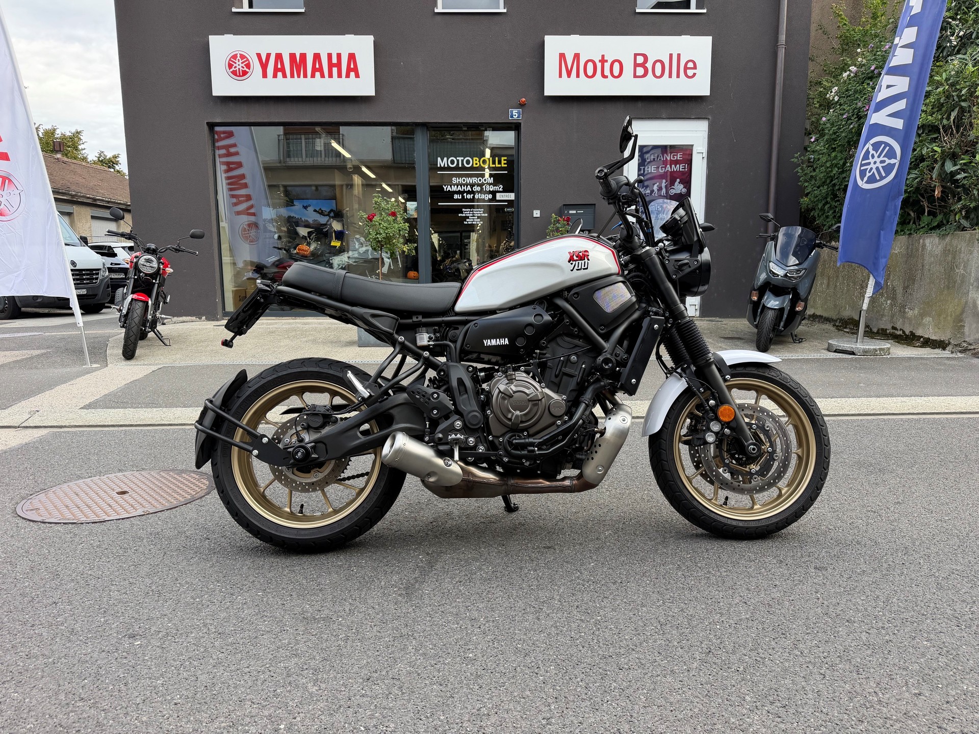 YAMAHA XSR 700 XTribute-image-0