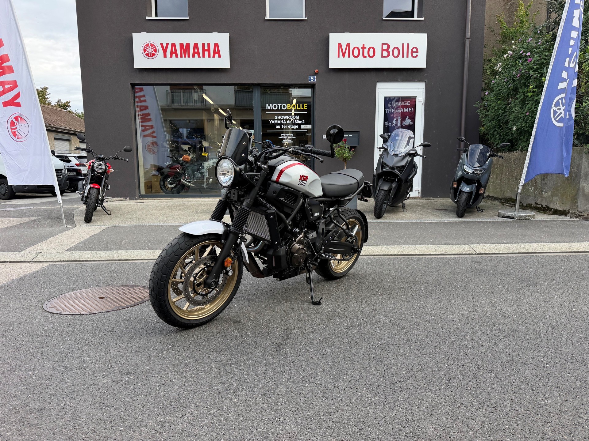 YAMAHA XSR 700 XTribute-image-2