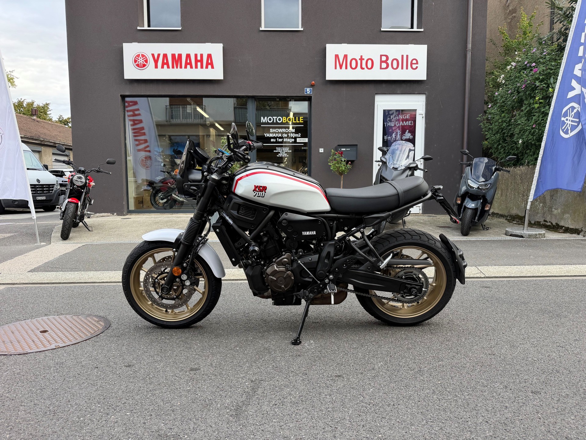 YAMAHA XSR 700 XTribute-image-3