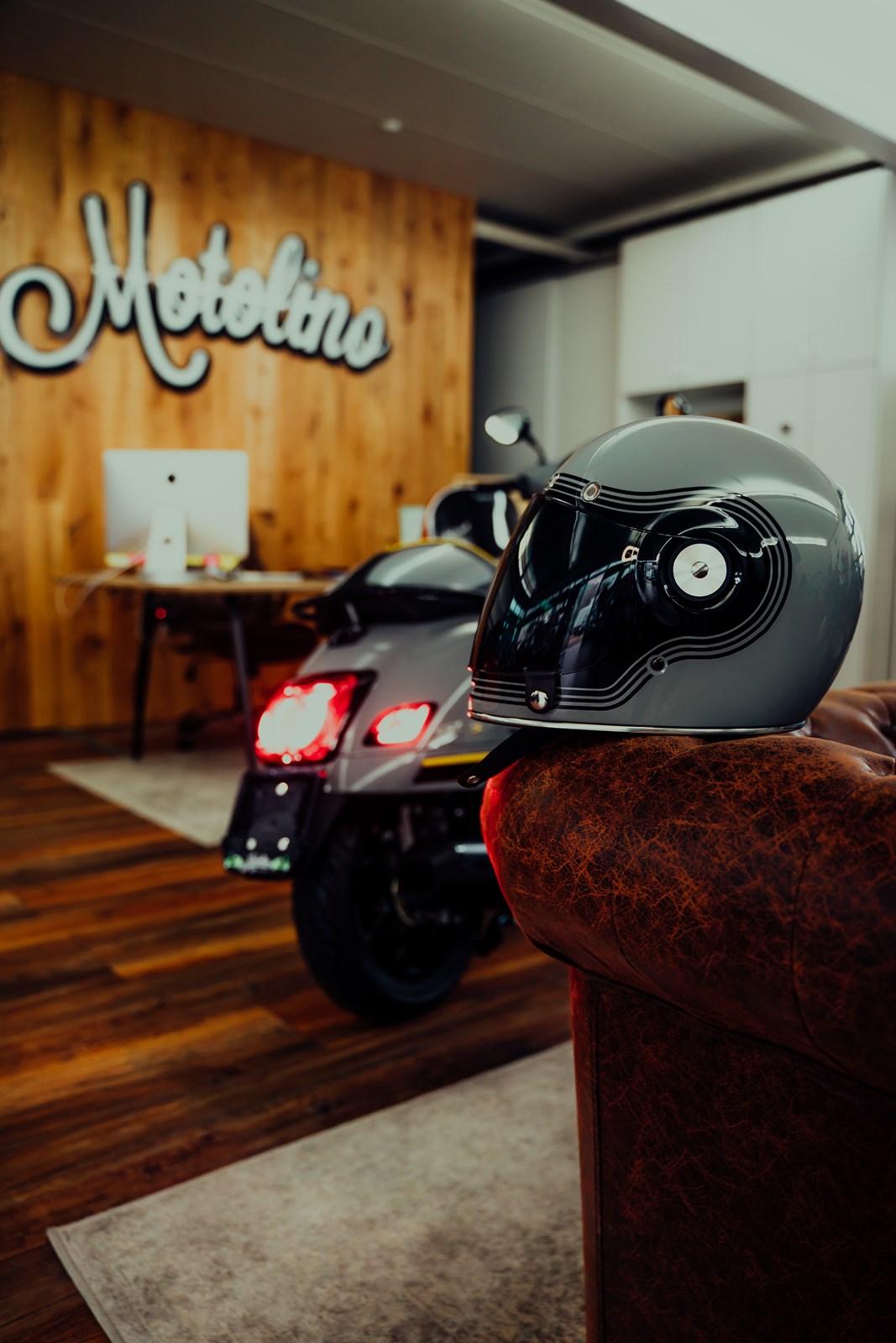 PIAGGIO Vespa GTS 300 HPE Super ABS/ASR-image-1