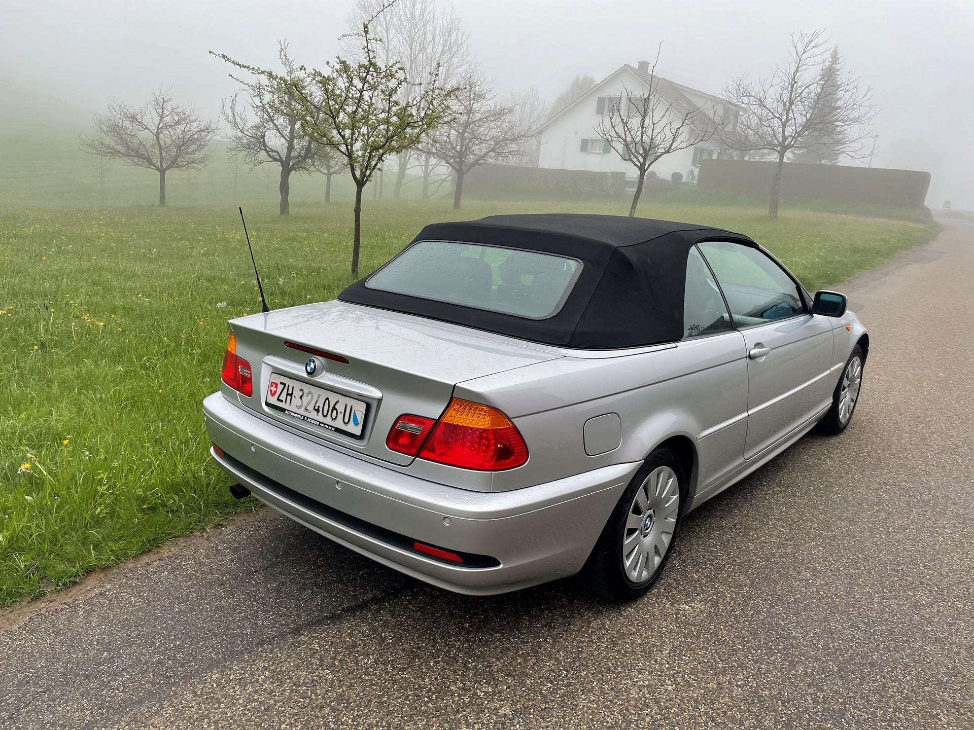 BMW 318Ci Cabriolet-image-3