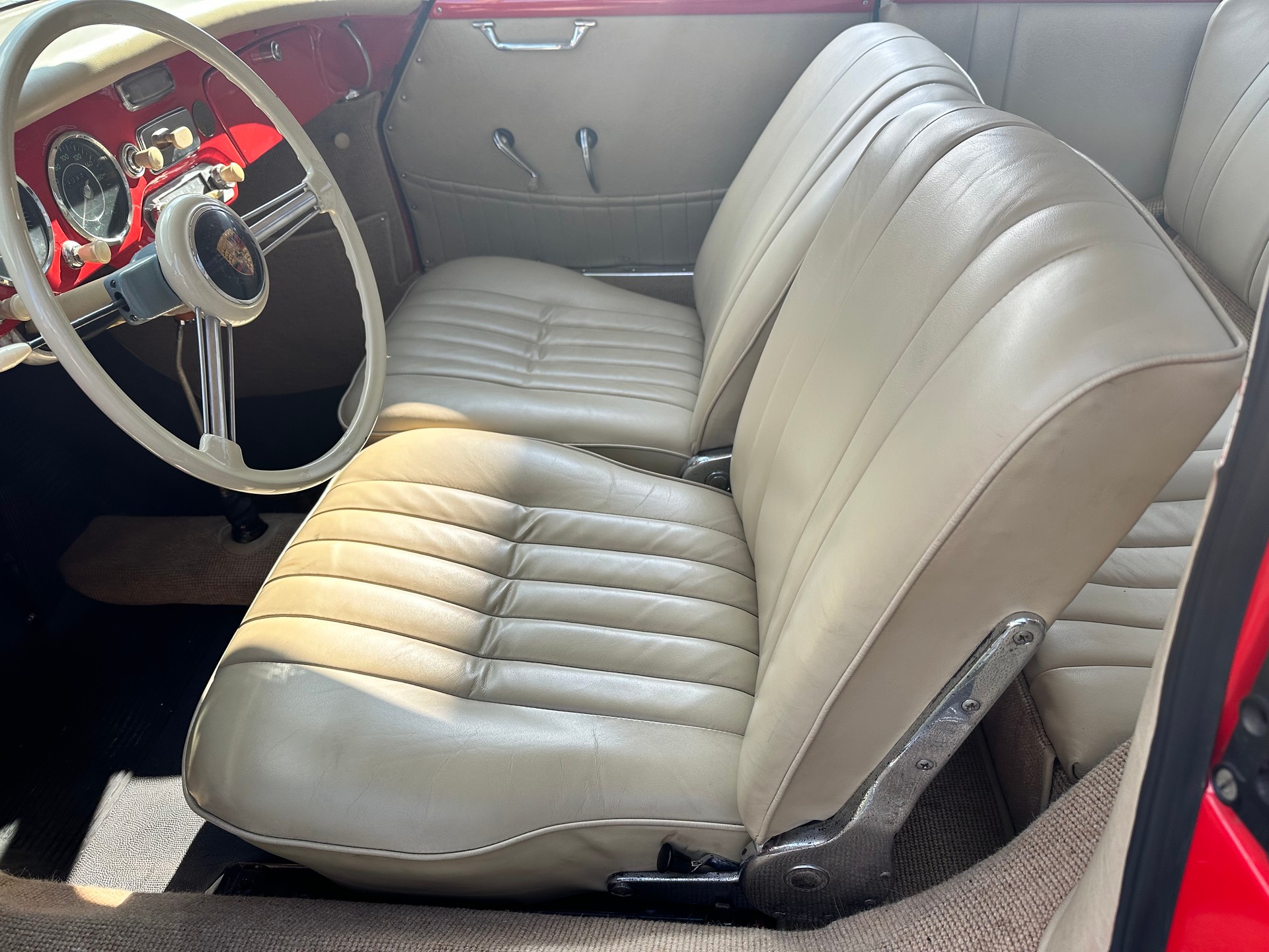 PORSCHE 356 A 1600 SUPER-image-2