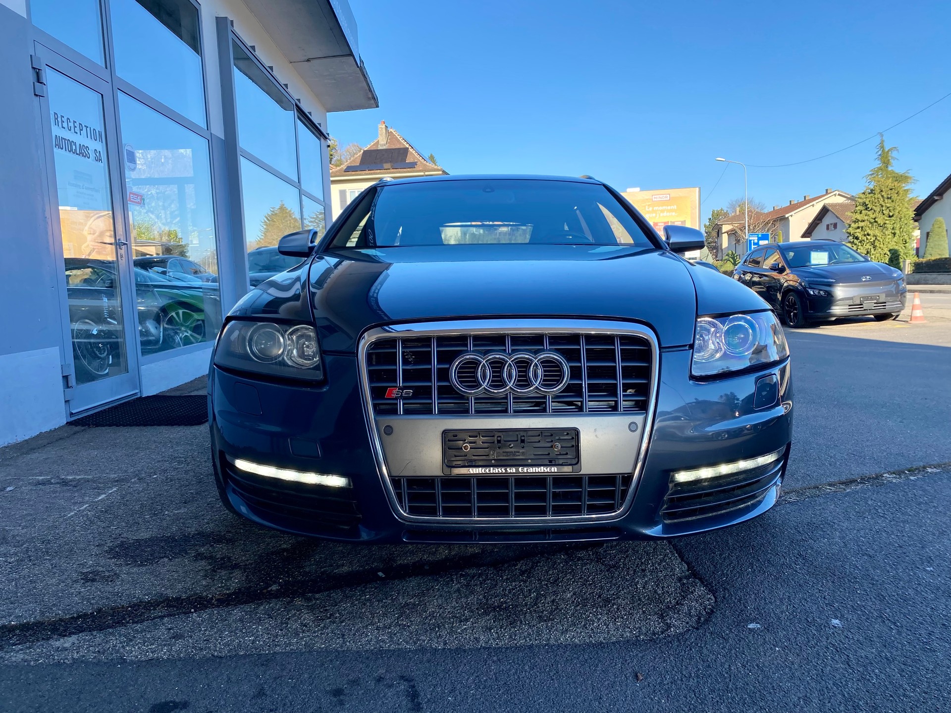 AUDI S6 Avant 5.2 V10 quattro tiptronic-image-4