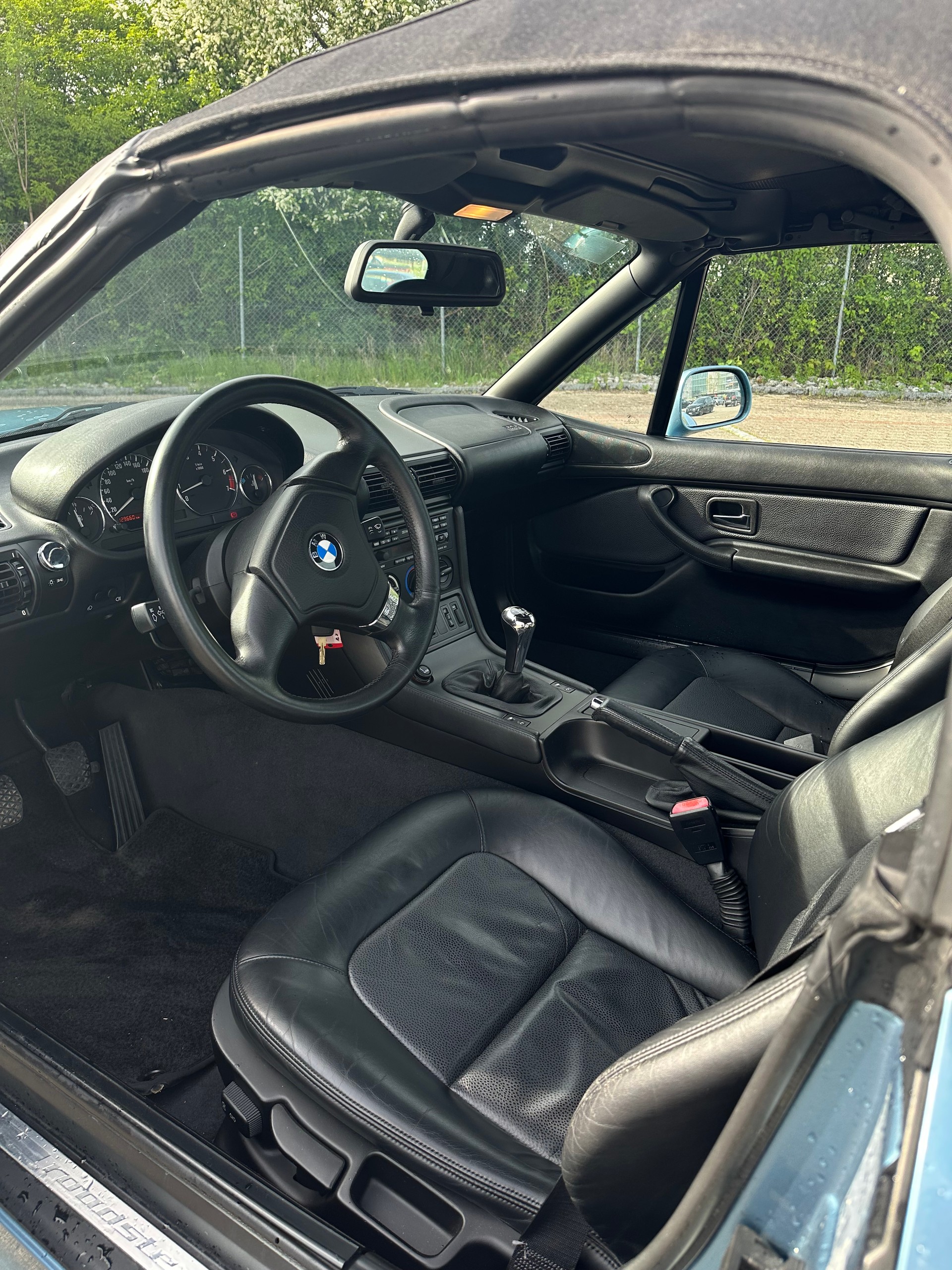 BMW Z3 2.8i Roadster-image-4