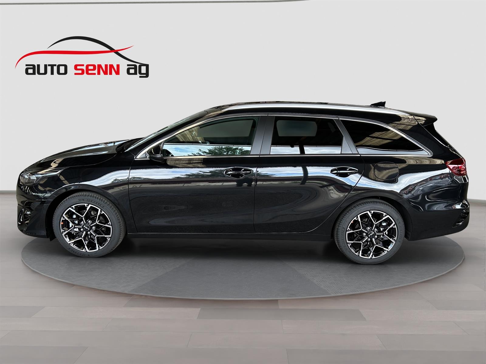 KIA Ceed SW 1.5 T-GDi MHEV GT-Line-showroom-element-1
