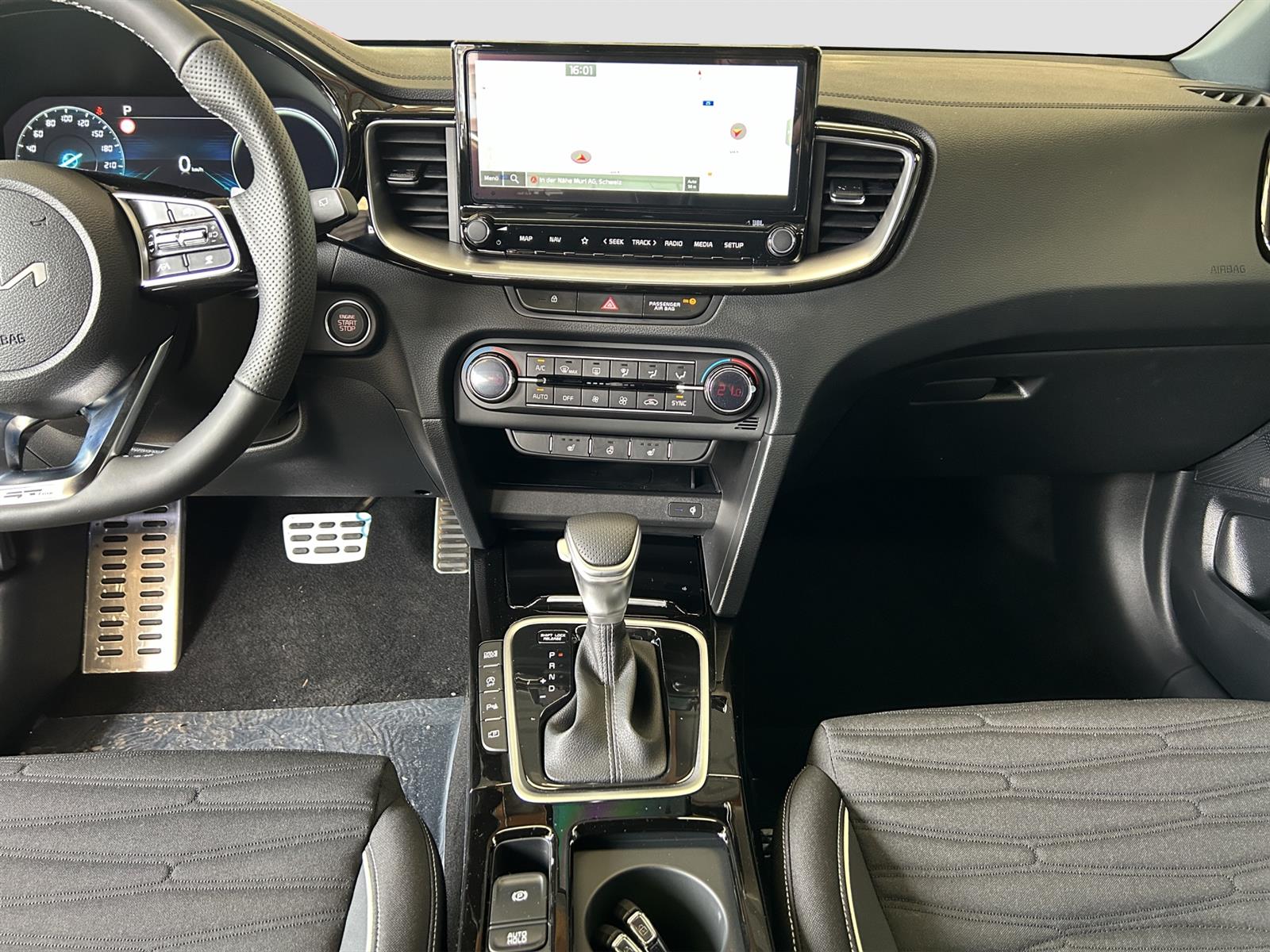 KIA Ceed SW 1.5 T-GDi MHEV GT-Line-image-10