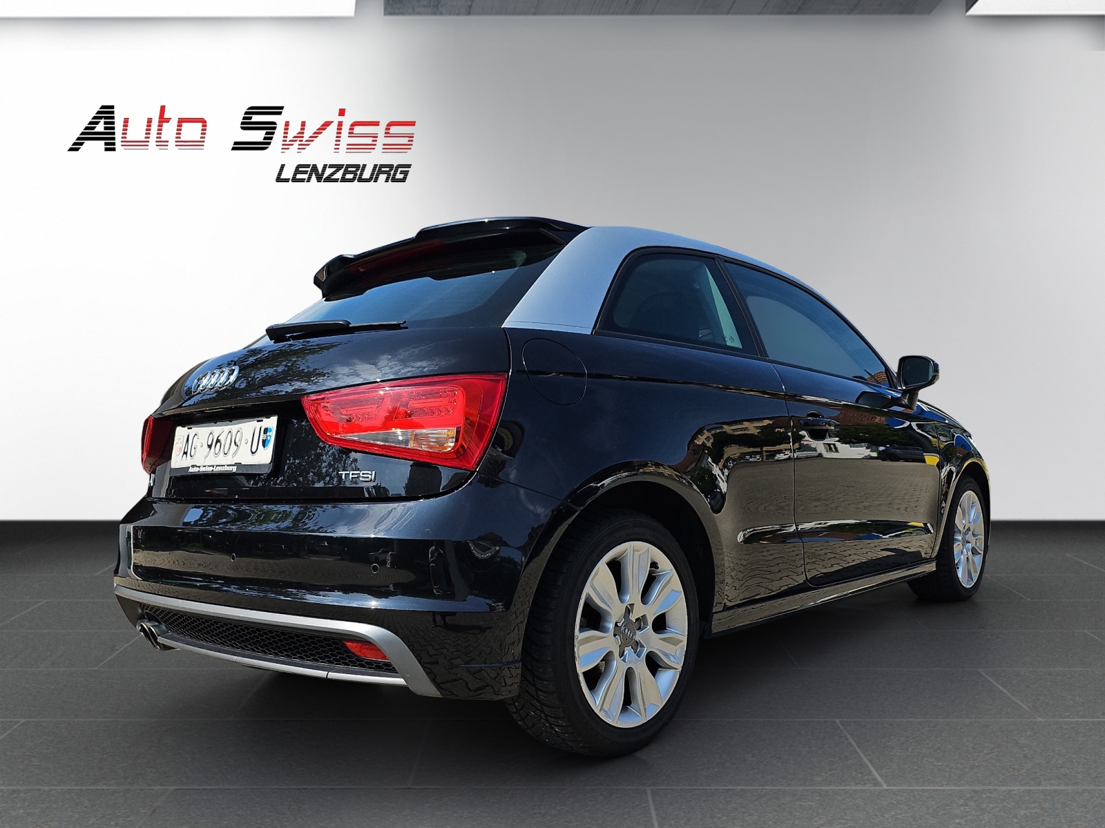 AUDI A1 1.4 TFSI S-LINE-image-4