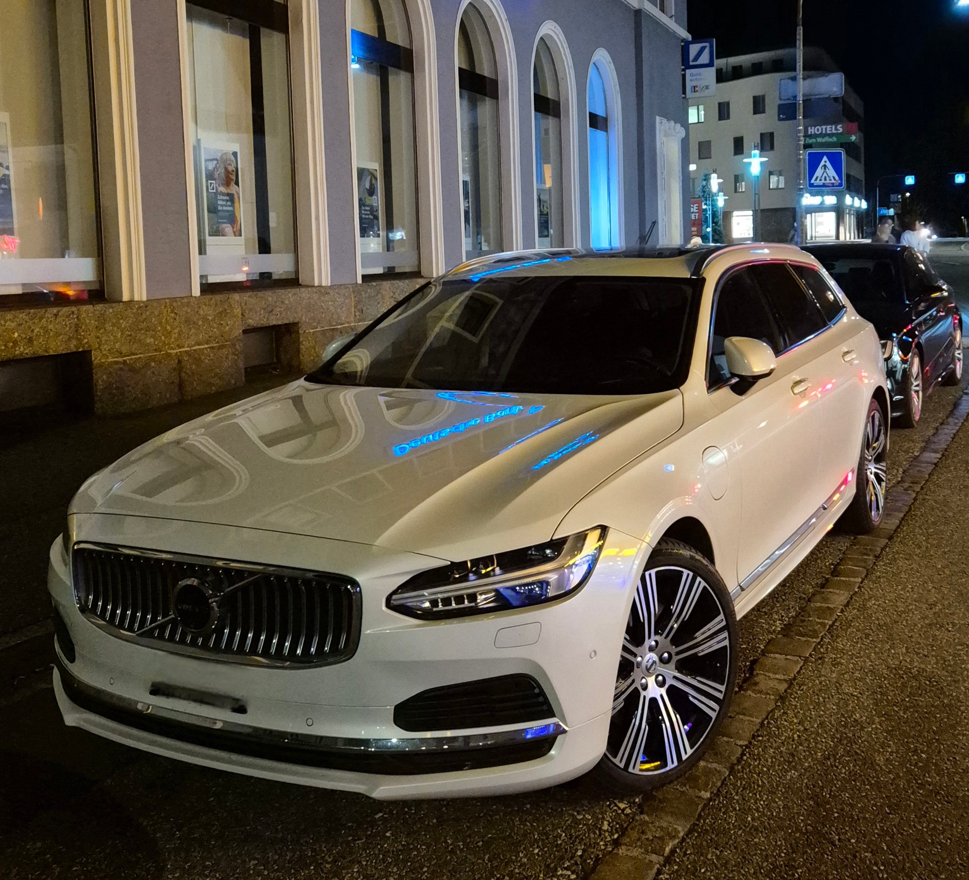 VOLVO V90 T8 eAWD Plug in Hybrid Ultra Geartronic
