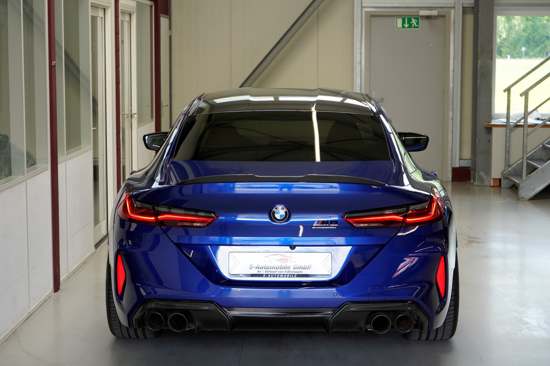 BMW M8 xDrive M Competition Steptronic-image-6