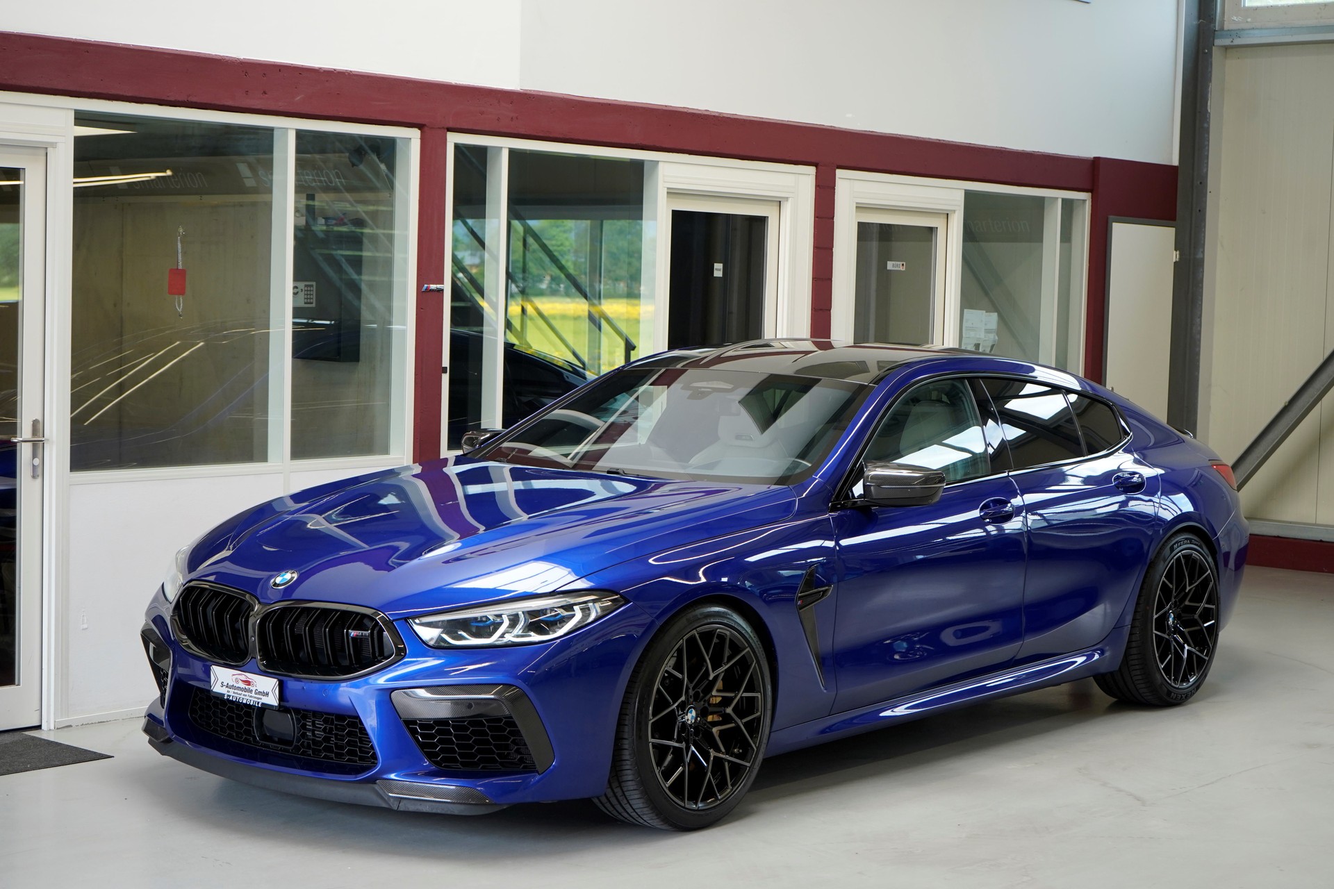 BMW M8 xDrive M Competition Steptronic-image-2